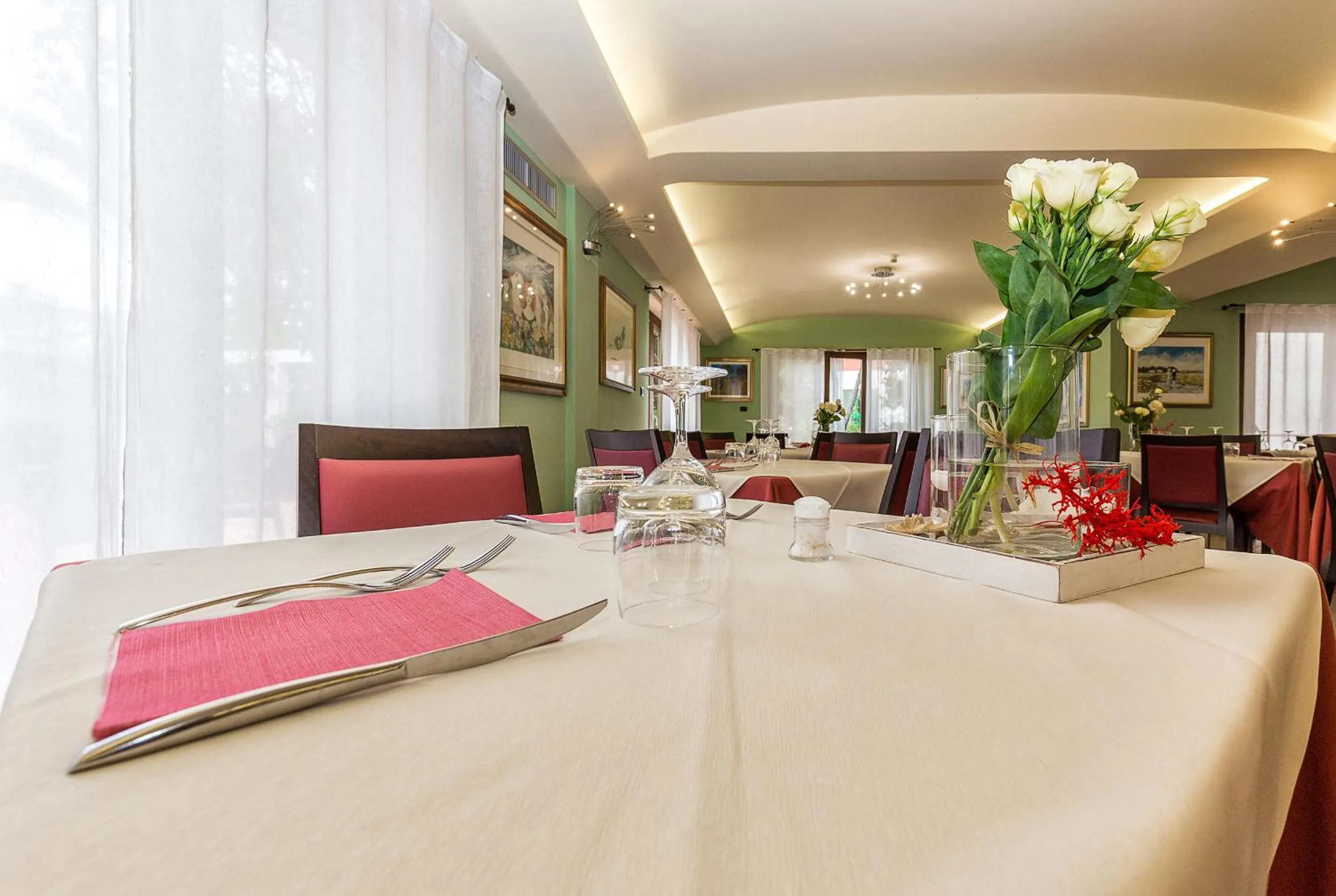 Restaurant/places to eat in Hotel Santa Maria