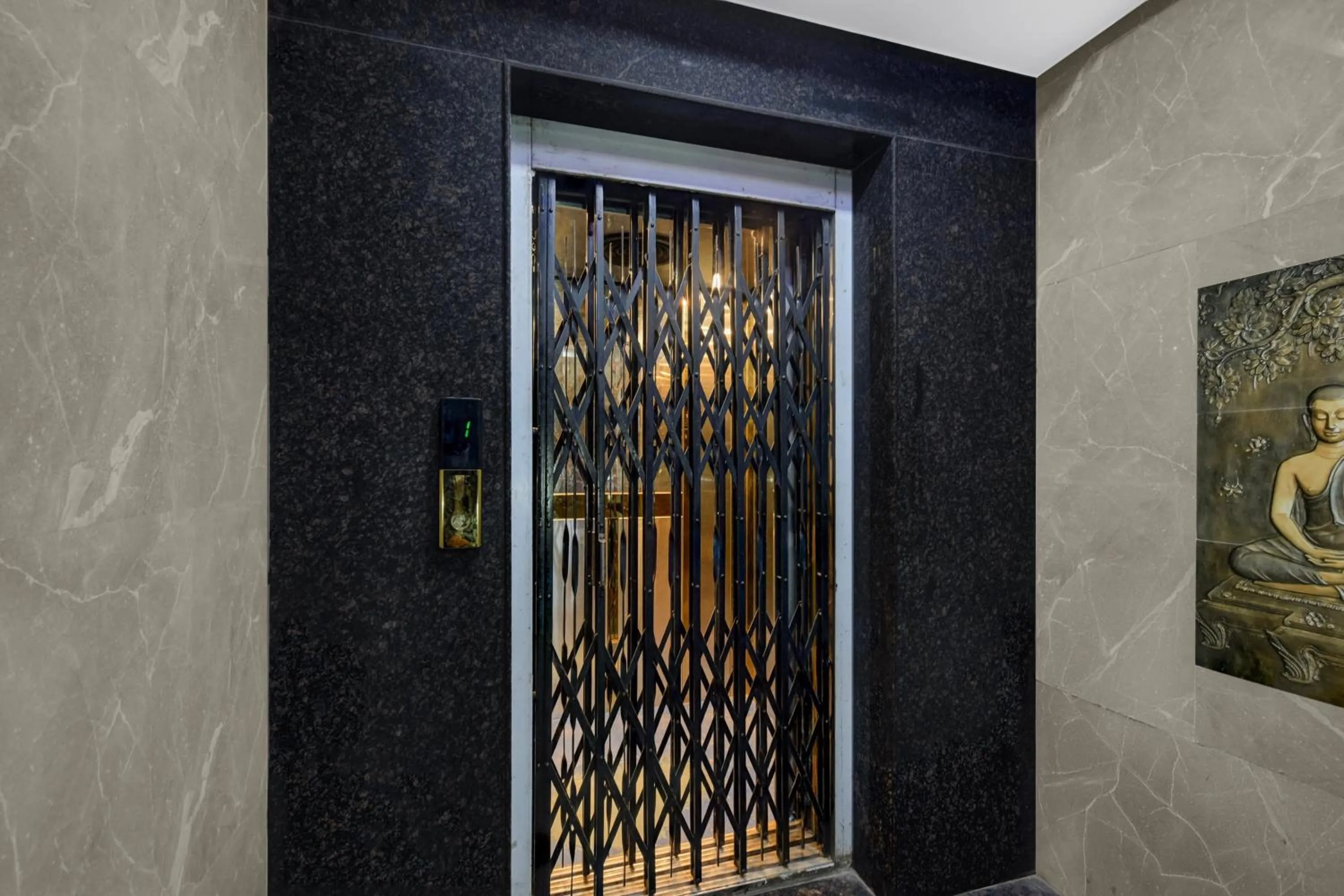 Lobby or reception in Super Townhouse Financial District Gachibowli Formerly Srinika Inn