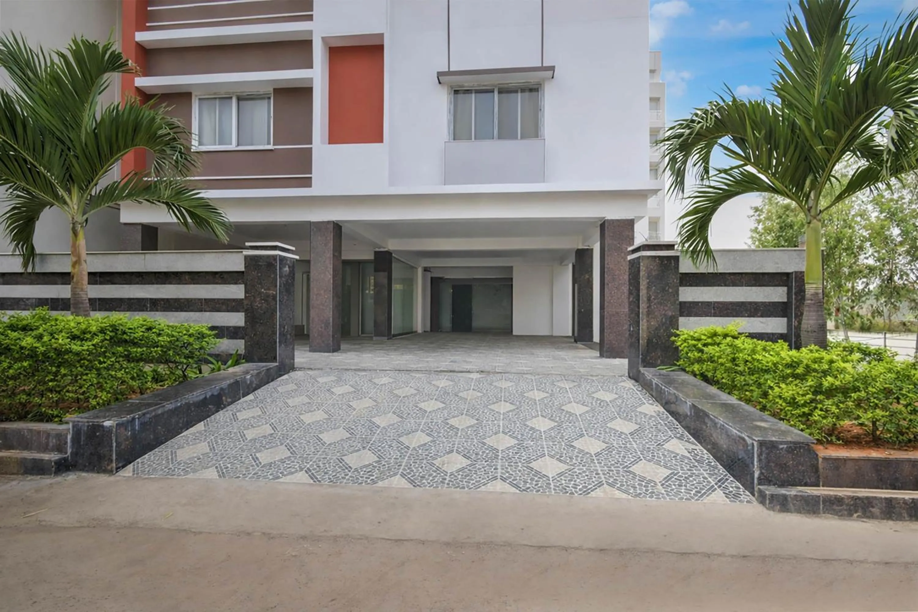 Facade/entrance in Townhouse Financial District Gachibowli Formerly Srinika Inn