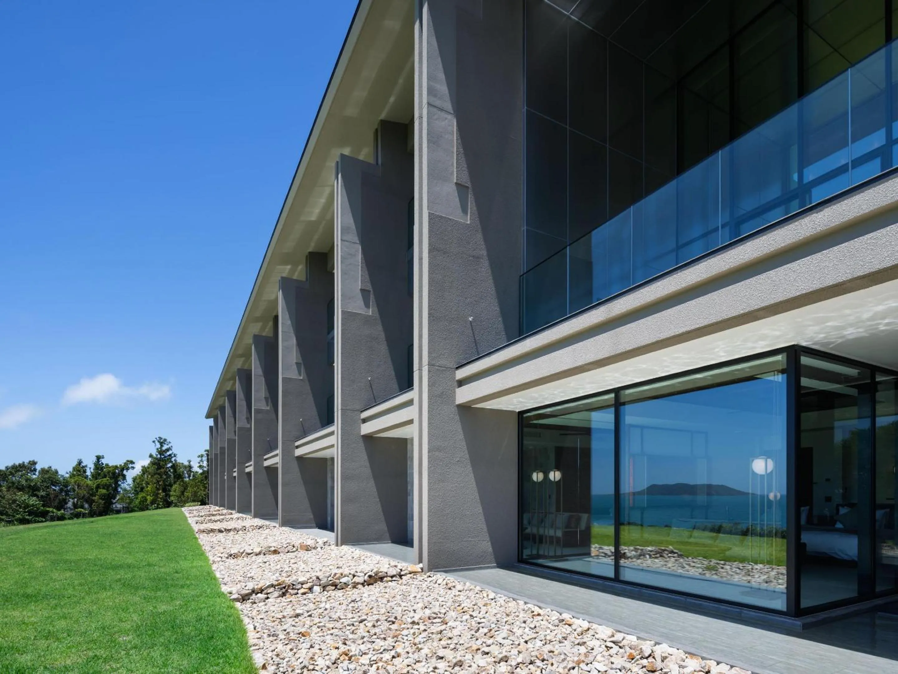 Day in GOTO RETREAT by Onko Chishin