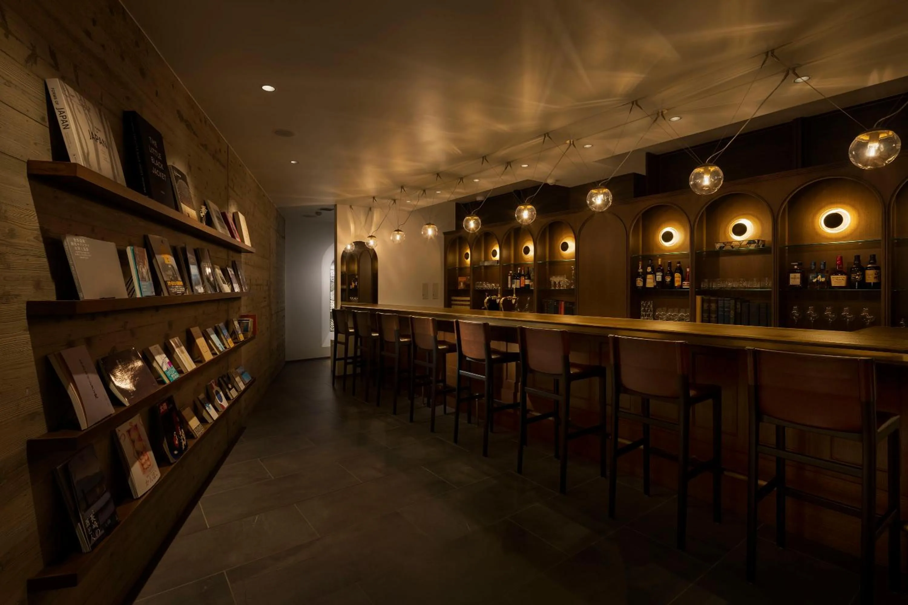 Lounge or bar in GOTO RETREAT by Onko Chishin