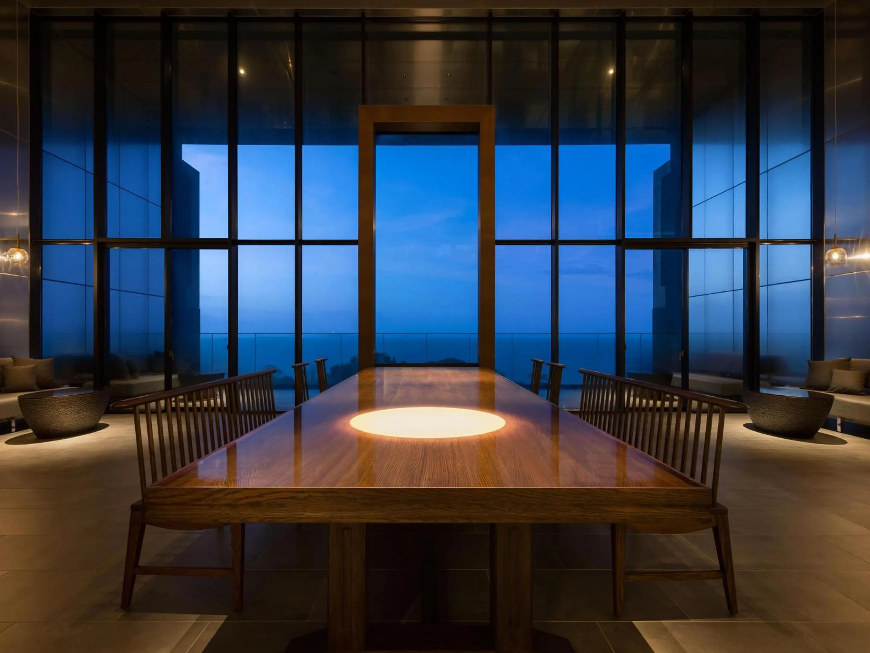 Lobby or reception in GOTO RETREAT by Onko Chishin