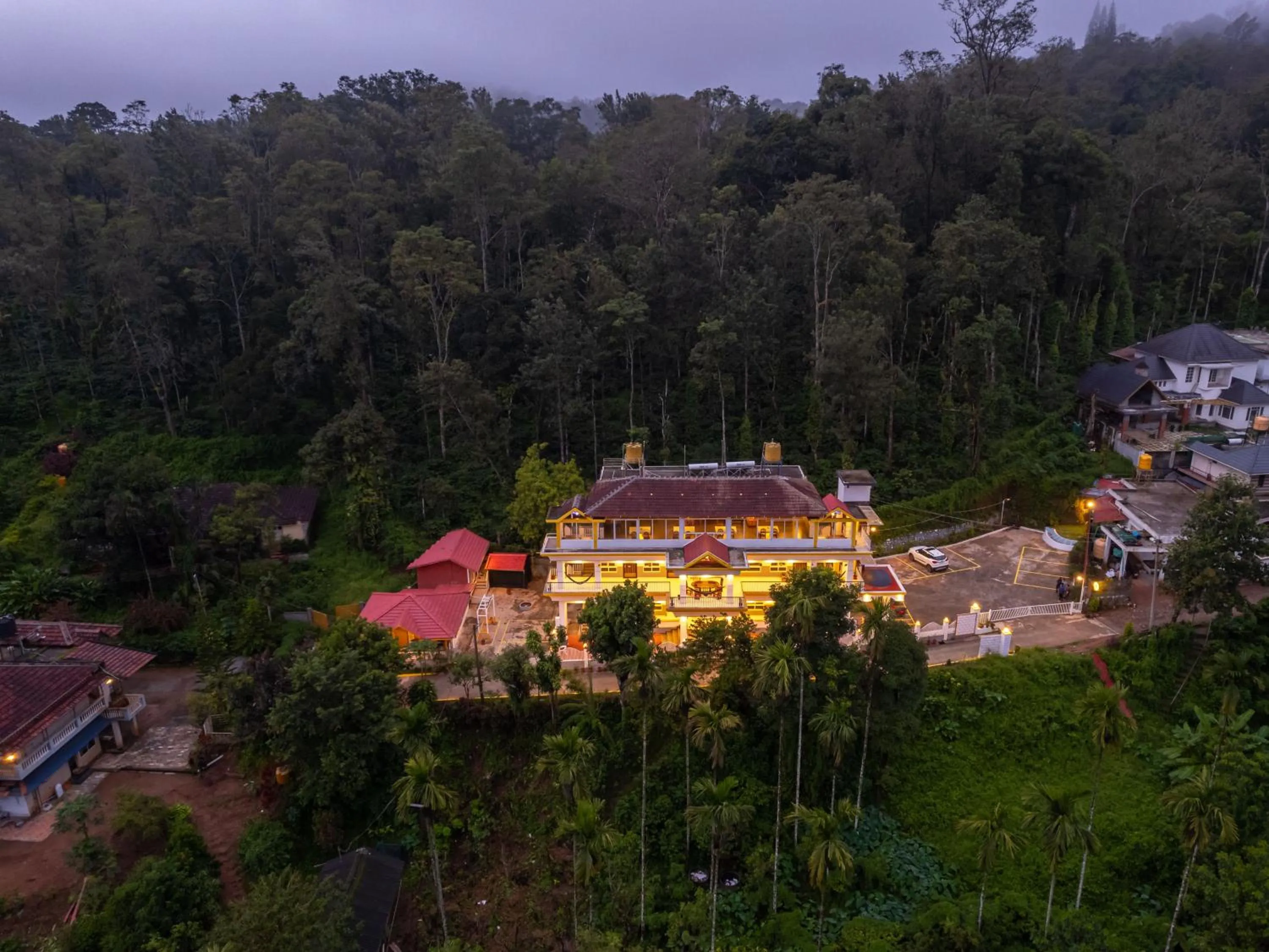 The Hosteller Coorg, Madikeri
