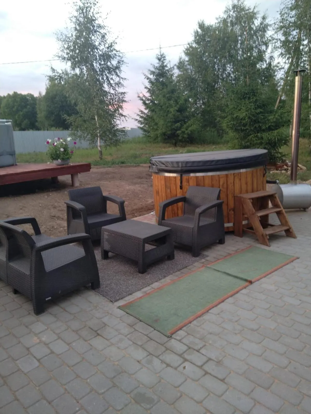 Hot Tub in Lapegles 2