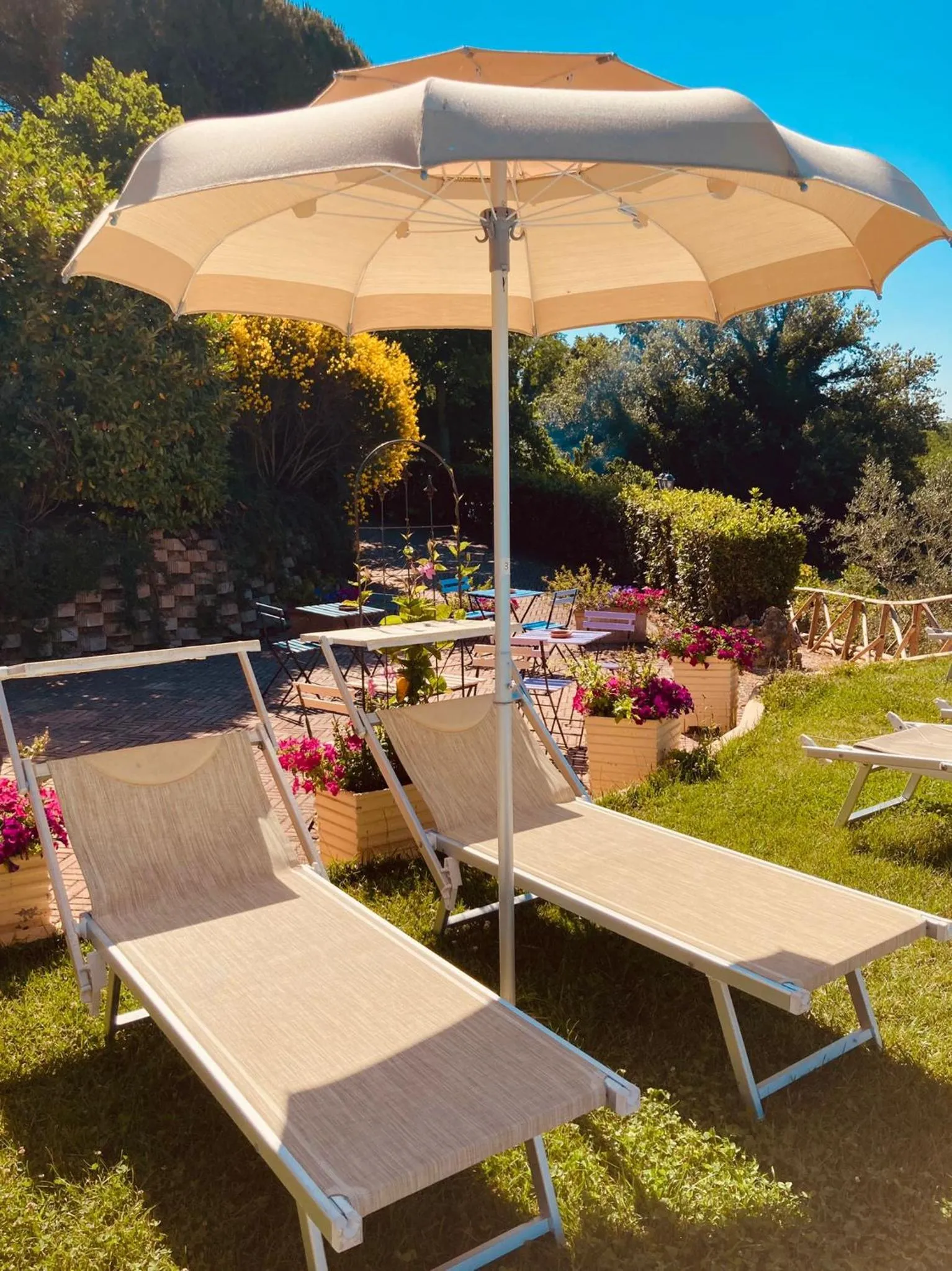 Summer in Domus Volumnia Country House