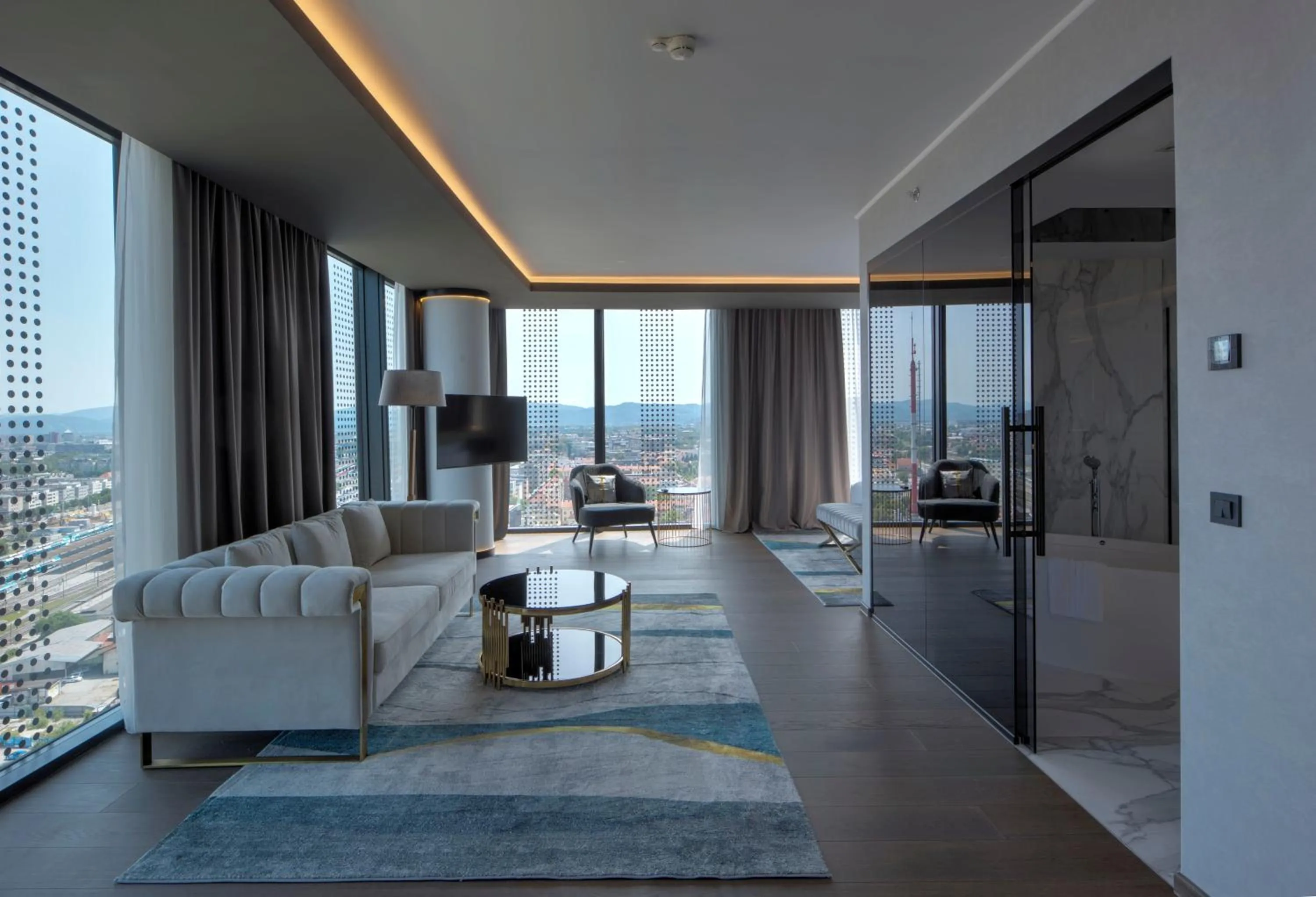 Grand Plaza Hotel & Congress Center