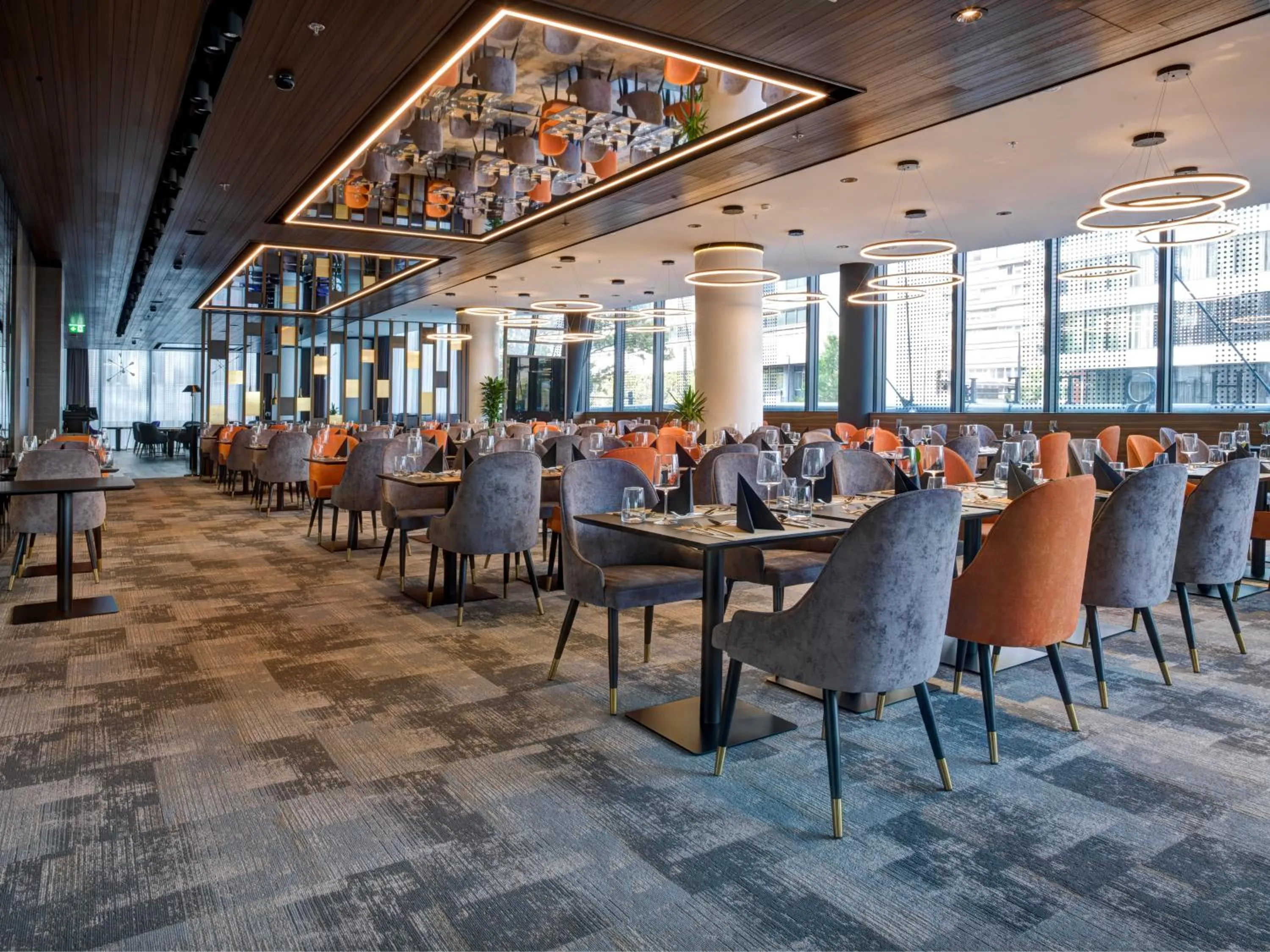 Grand Plaza Hotel & Congress Center