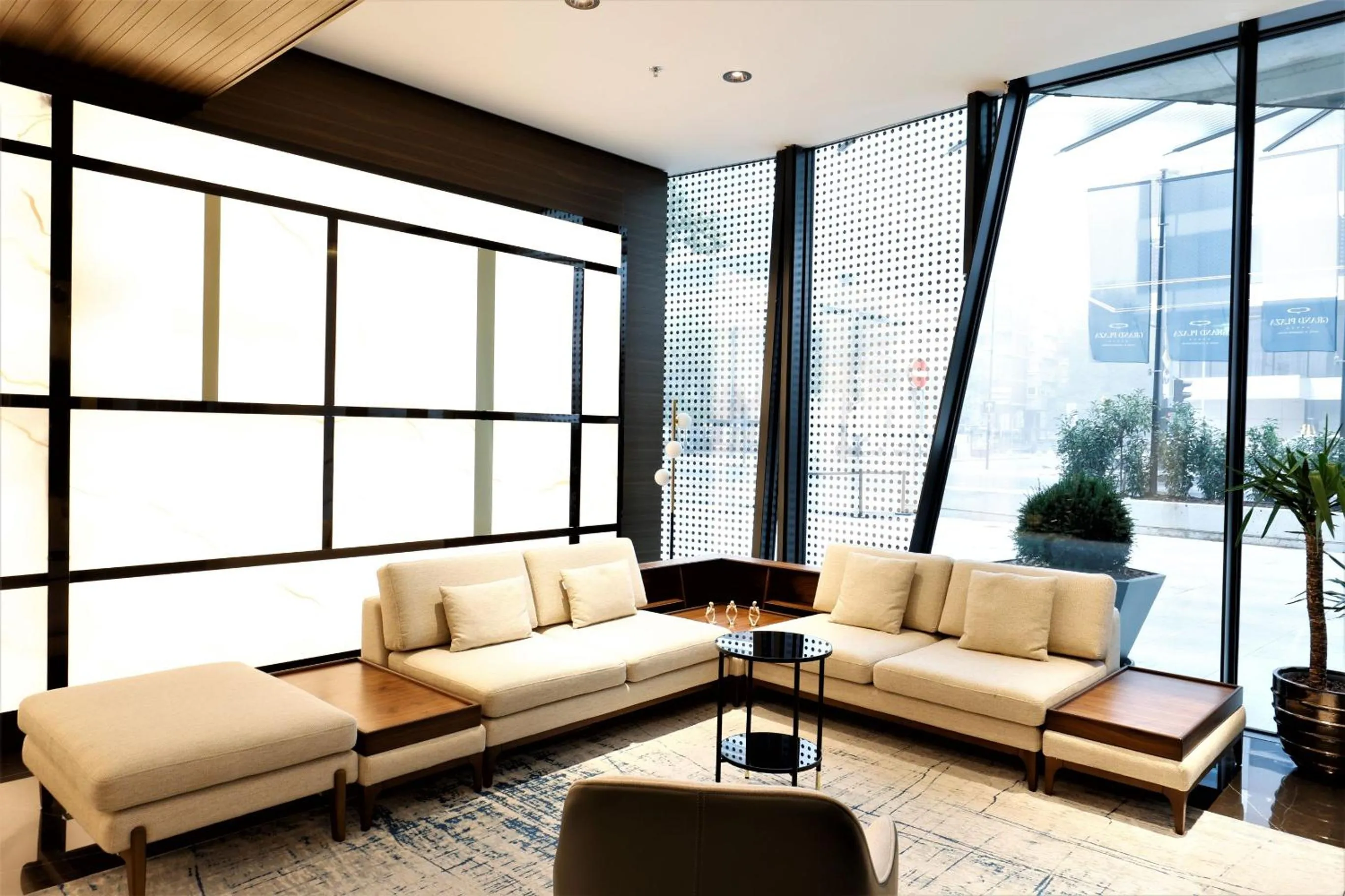 Grand Plaza Hotel & Congress Center