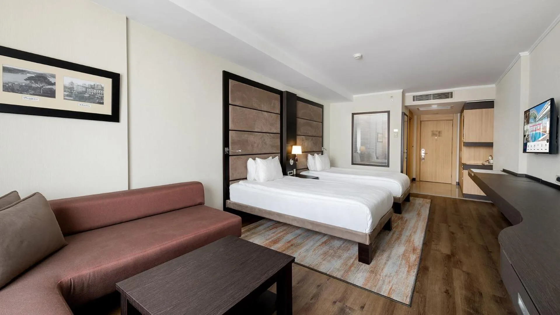 Photo of the whole room, Bed in Ramada Plaza By Wyndham Istanbul City Center