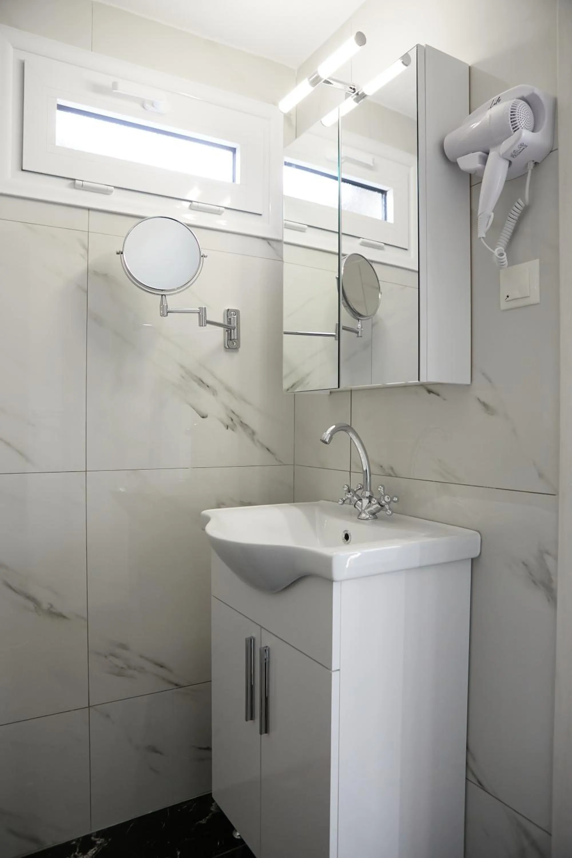 Bathroom in Romilia Guesthouse