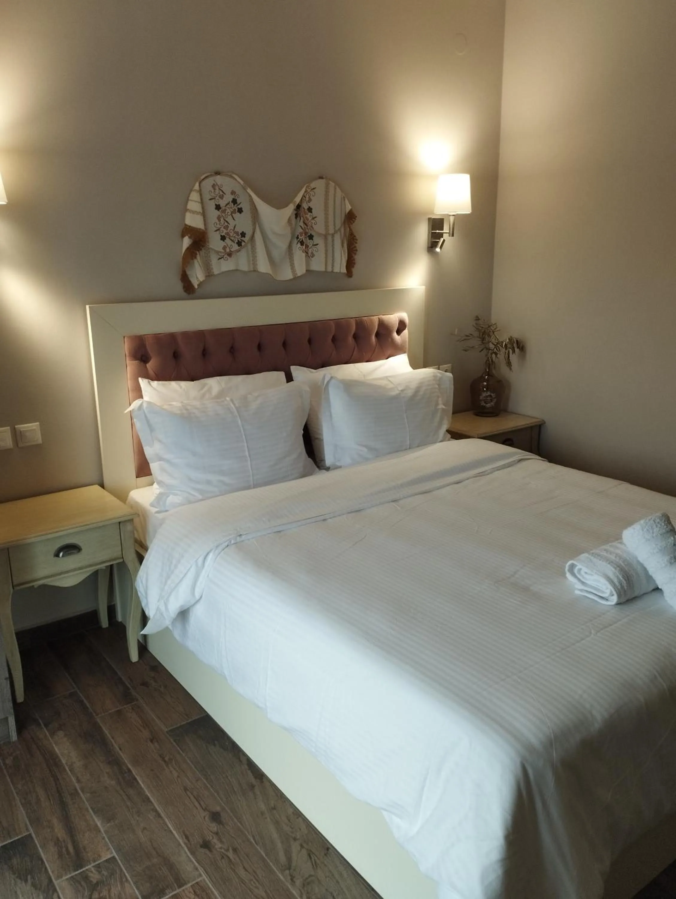 Bedroom, Bed in Romilia Guesthouse