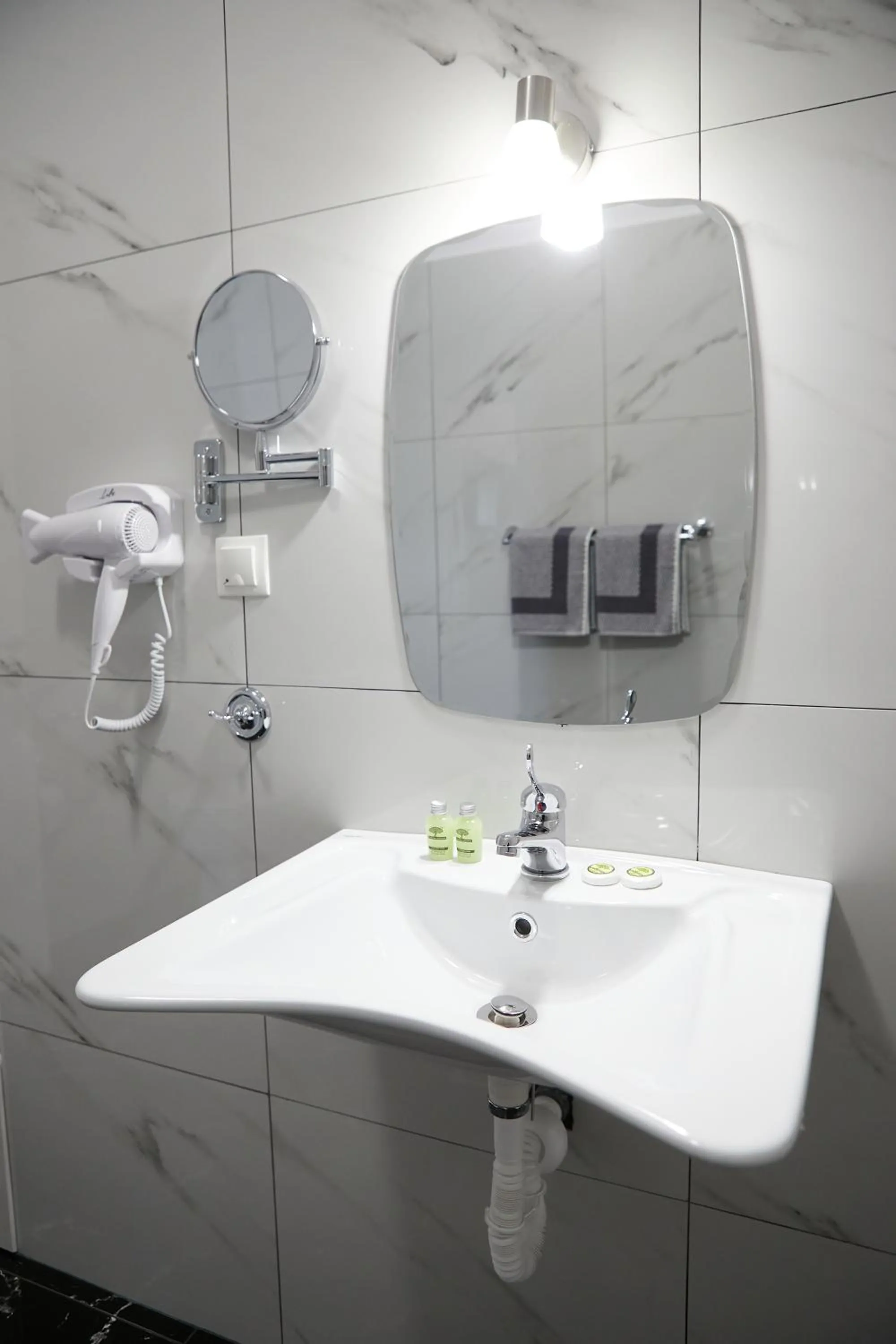 Bathroom in Romilia Guesthouse