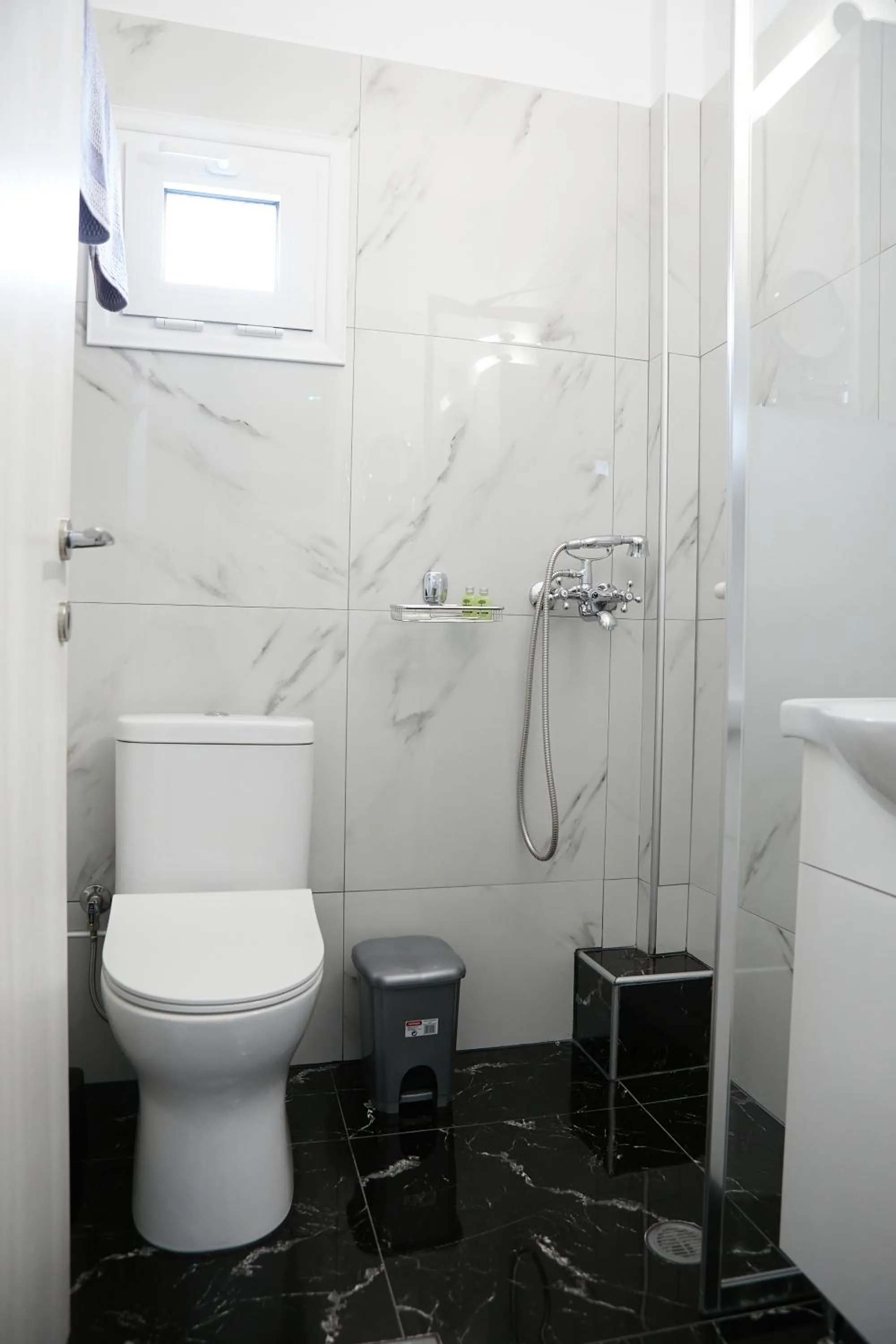 Bathroom in Romilia Guesthouse