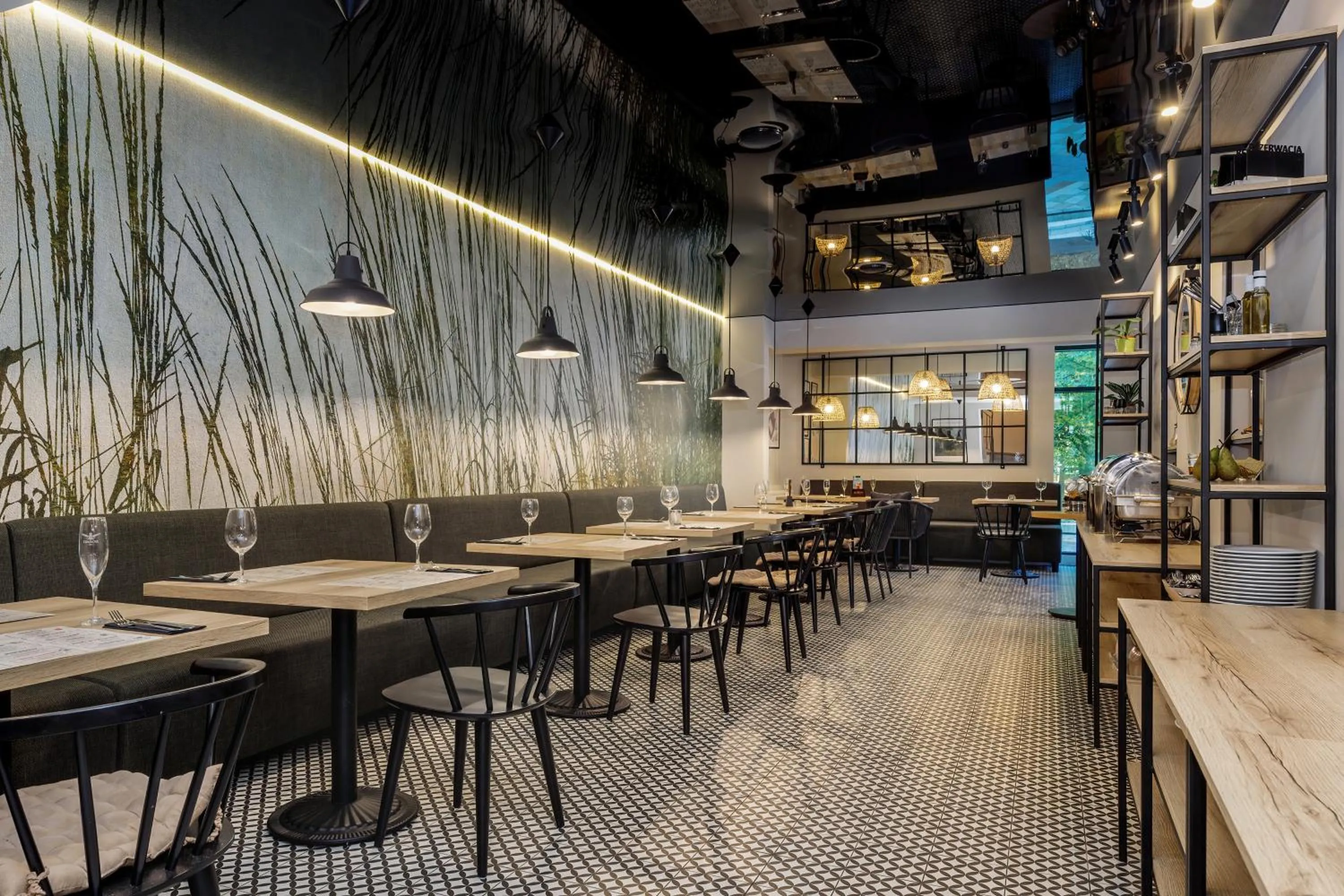 Restaurant/places to eat in Aparthotel Etna