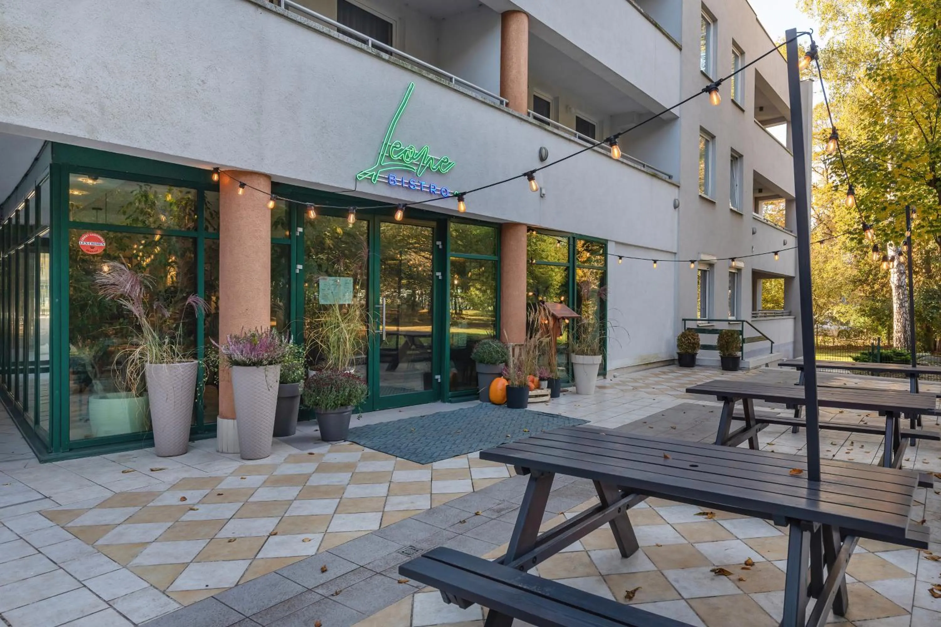 Restaurant/places to eat in Aparthotel Etna