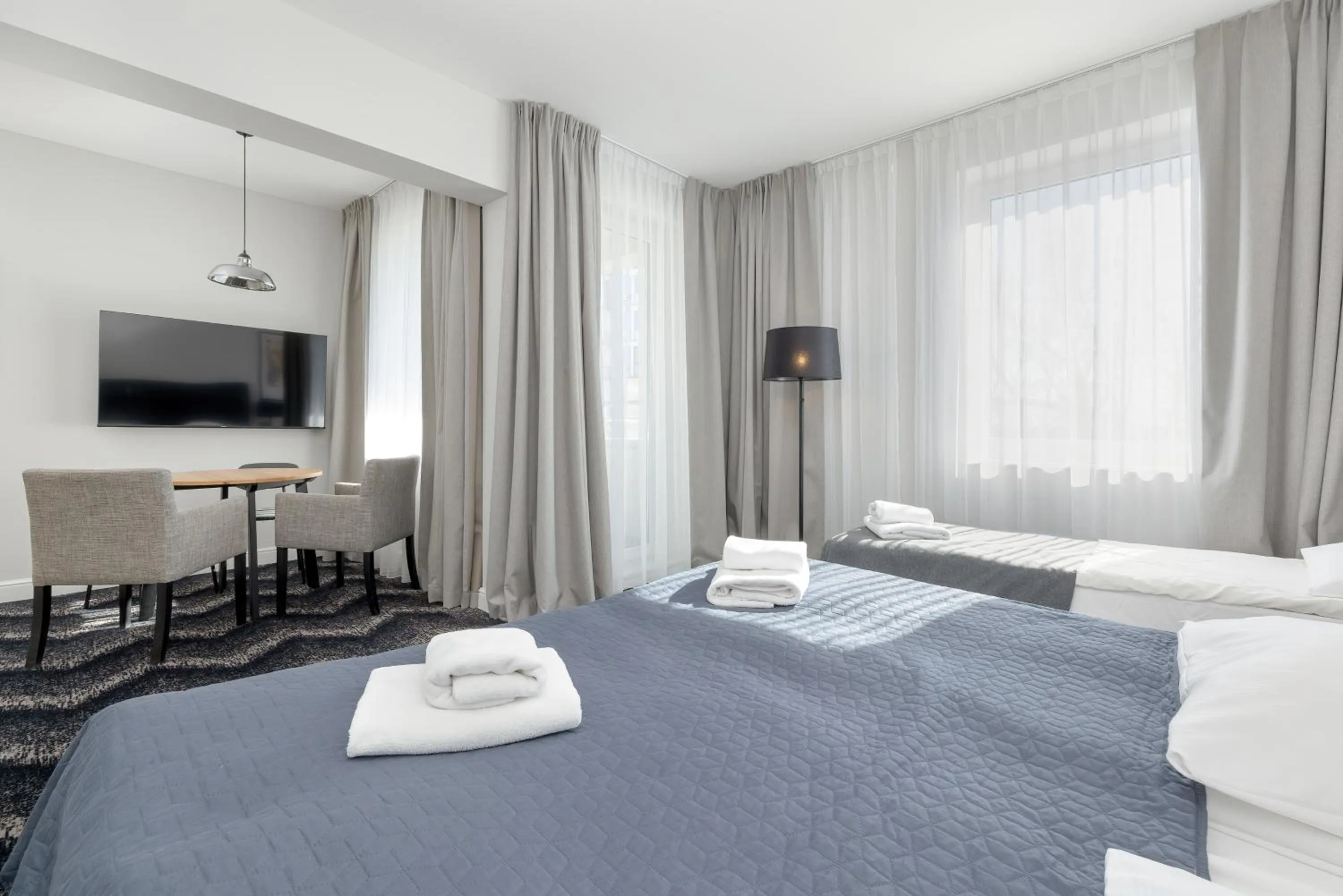 Photo of the whole room, Bed in Aparthotel Etna