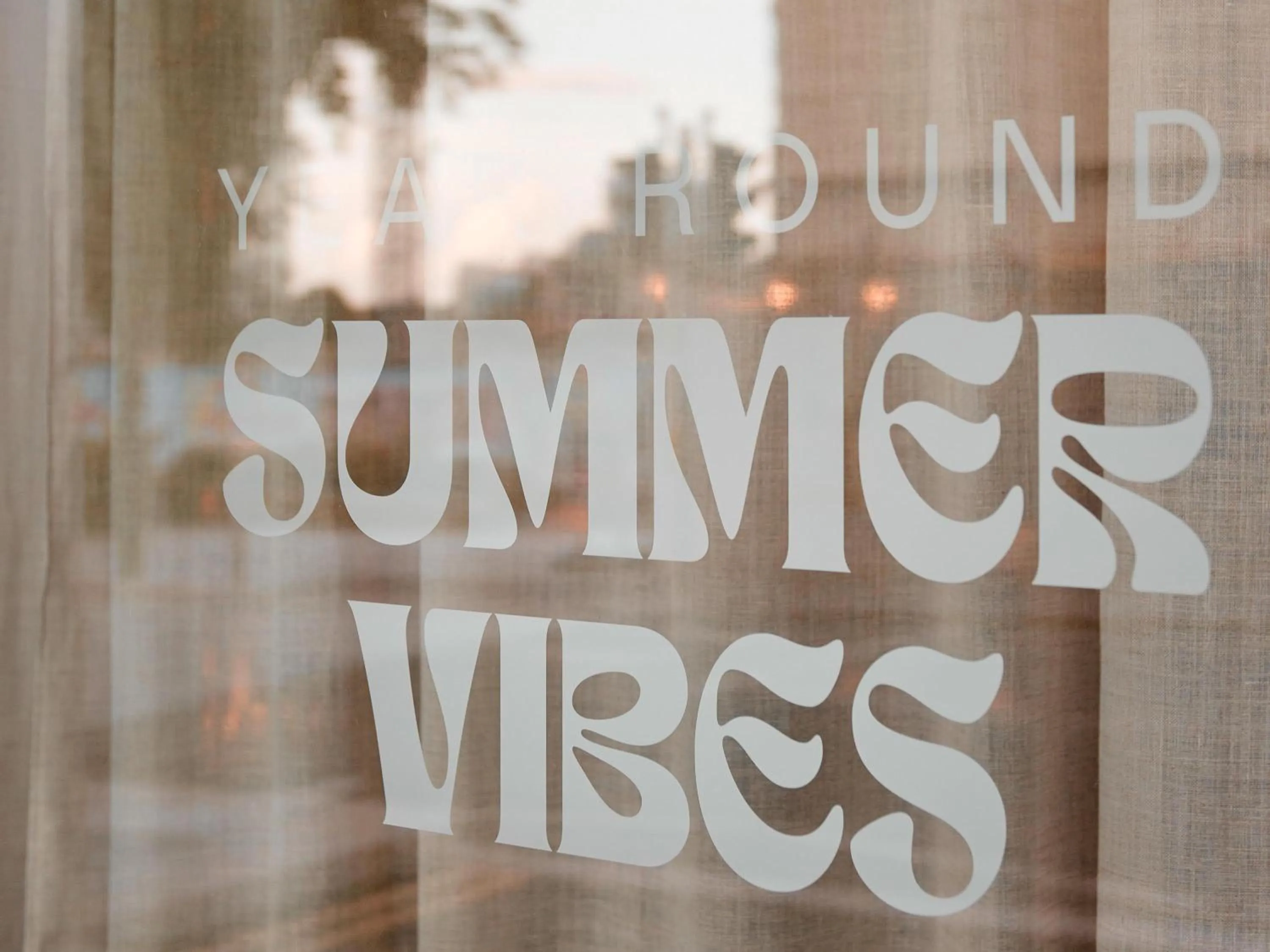 Restaurant/places to eat in TRIBE London Canary Wharf