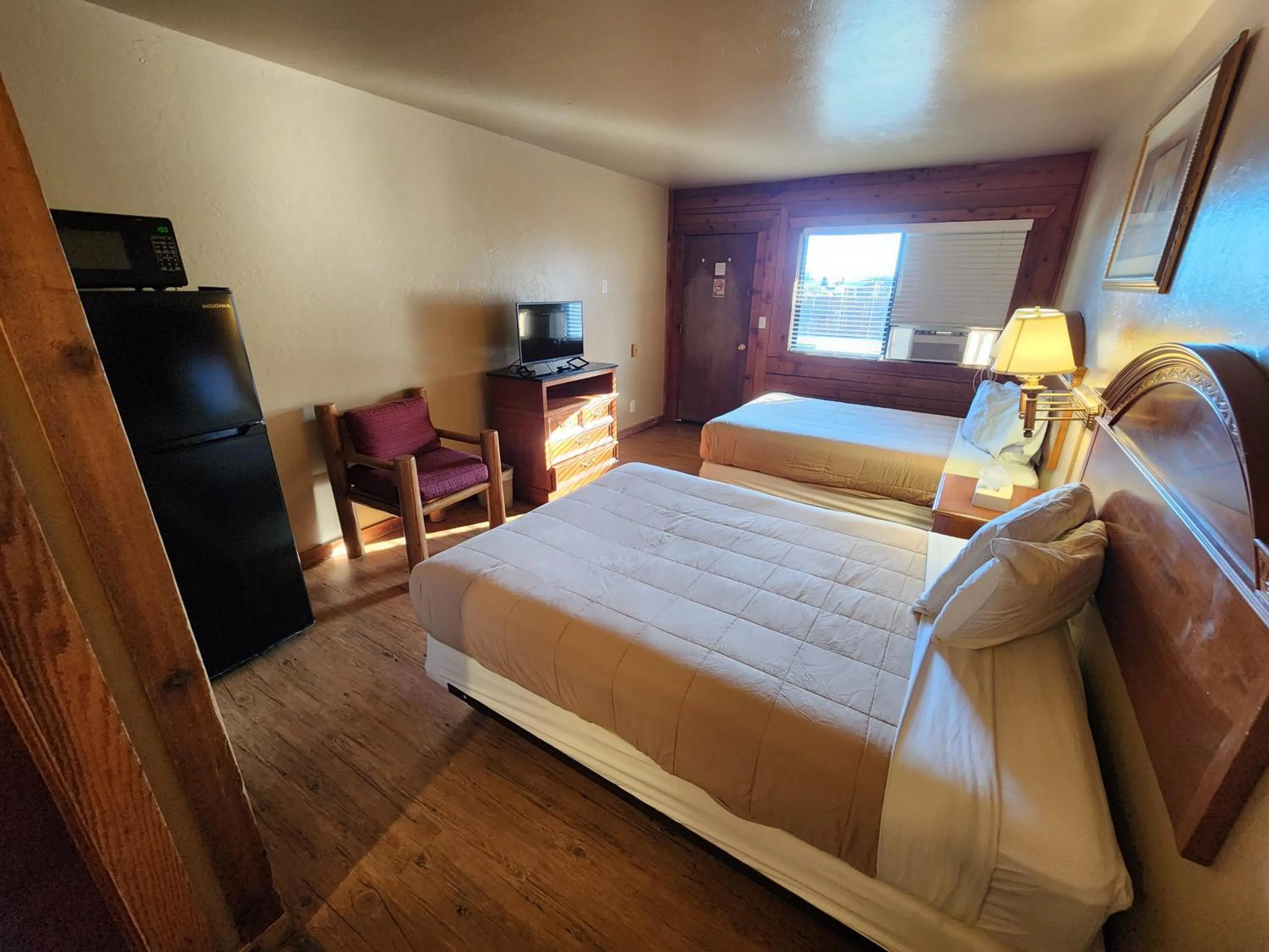 Bed in High Country Motel