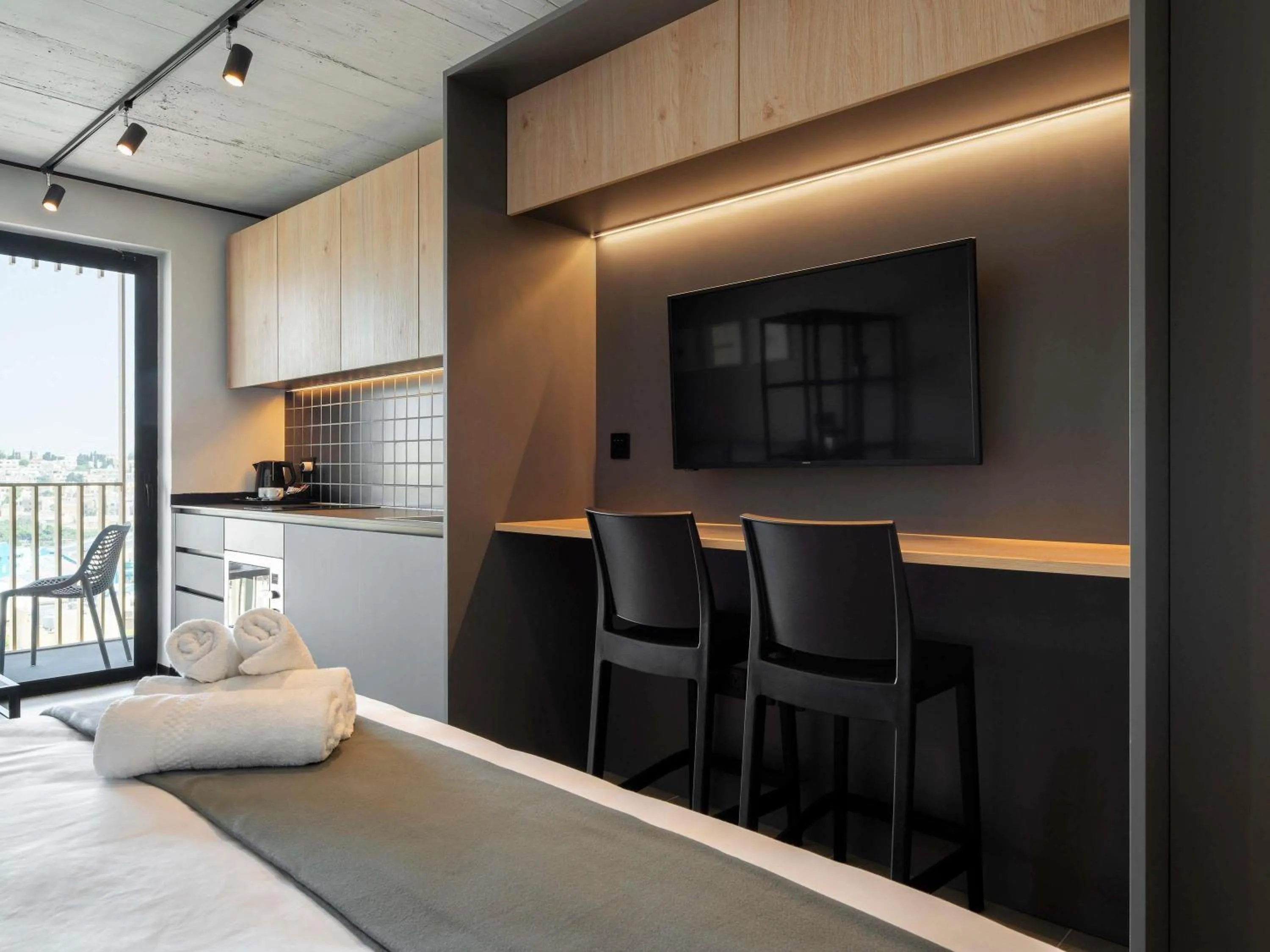 Bedroom, Bed in Aparthotel Adagio Malta Central