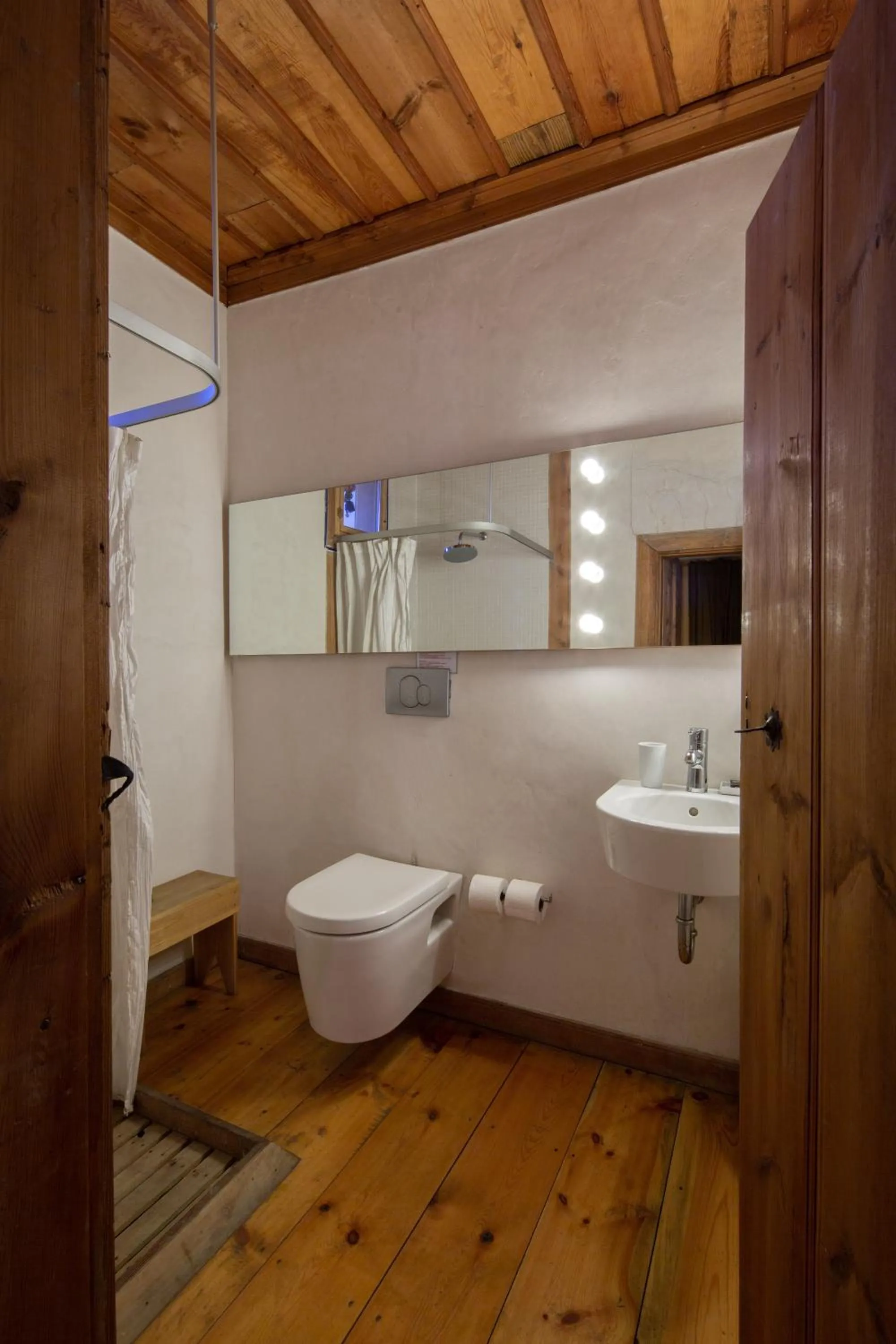 Bathroom in Gulevi Safranbolu Heritage Hotel