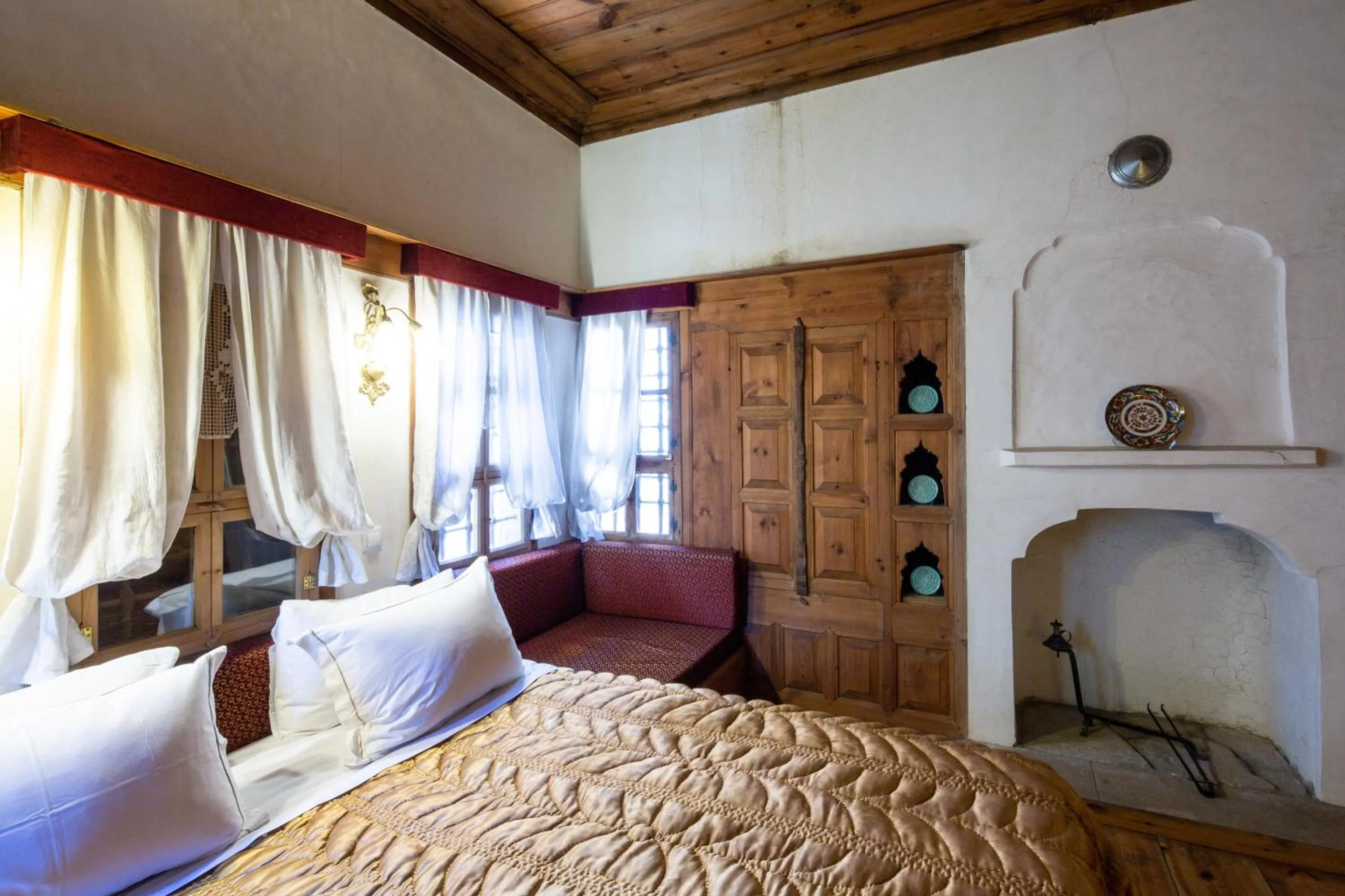Bed in Gulevi Safranbolu Heritage Hotel