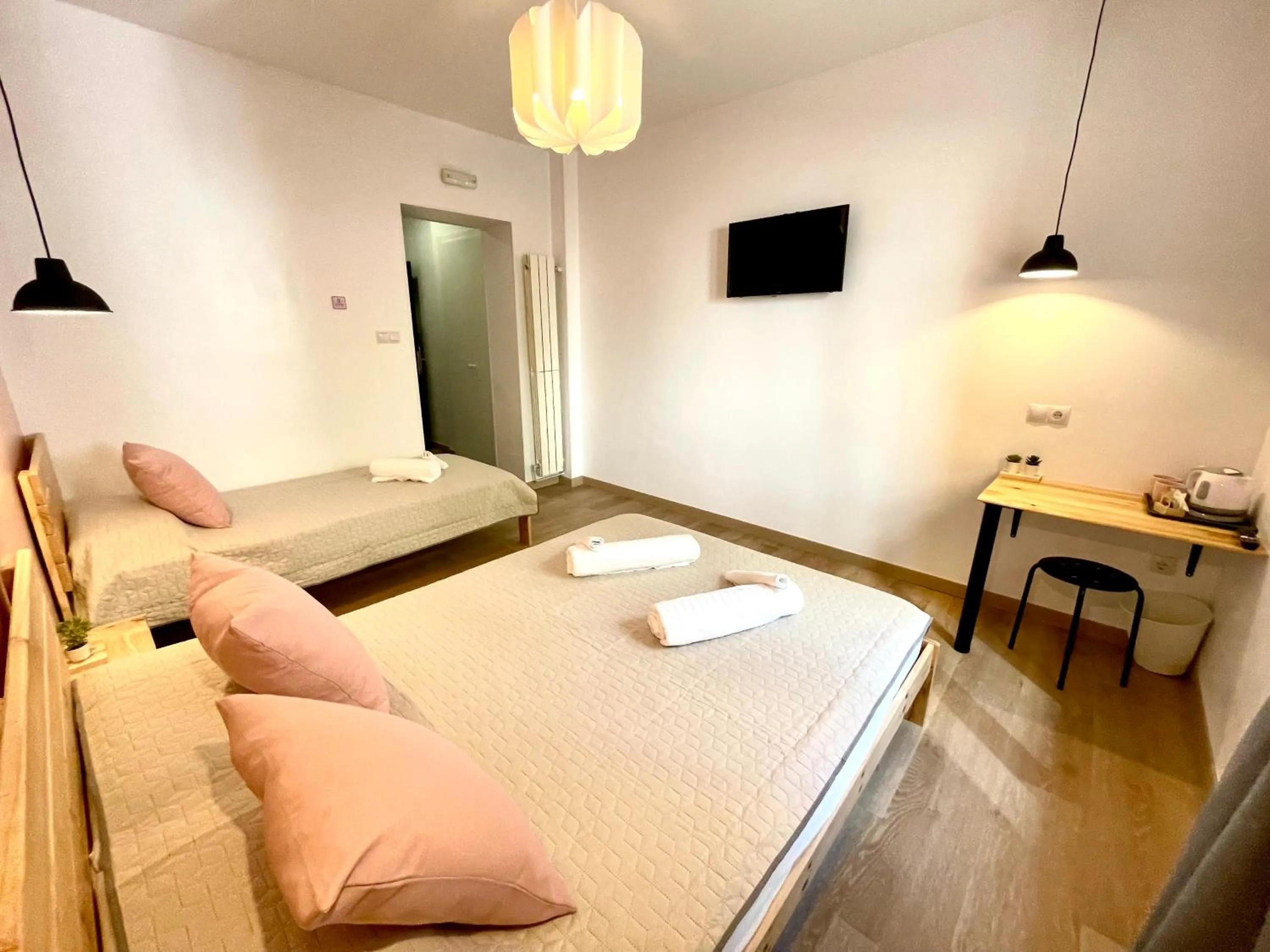 TV and multimedia, Bed in OPERA ROOMS