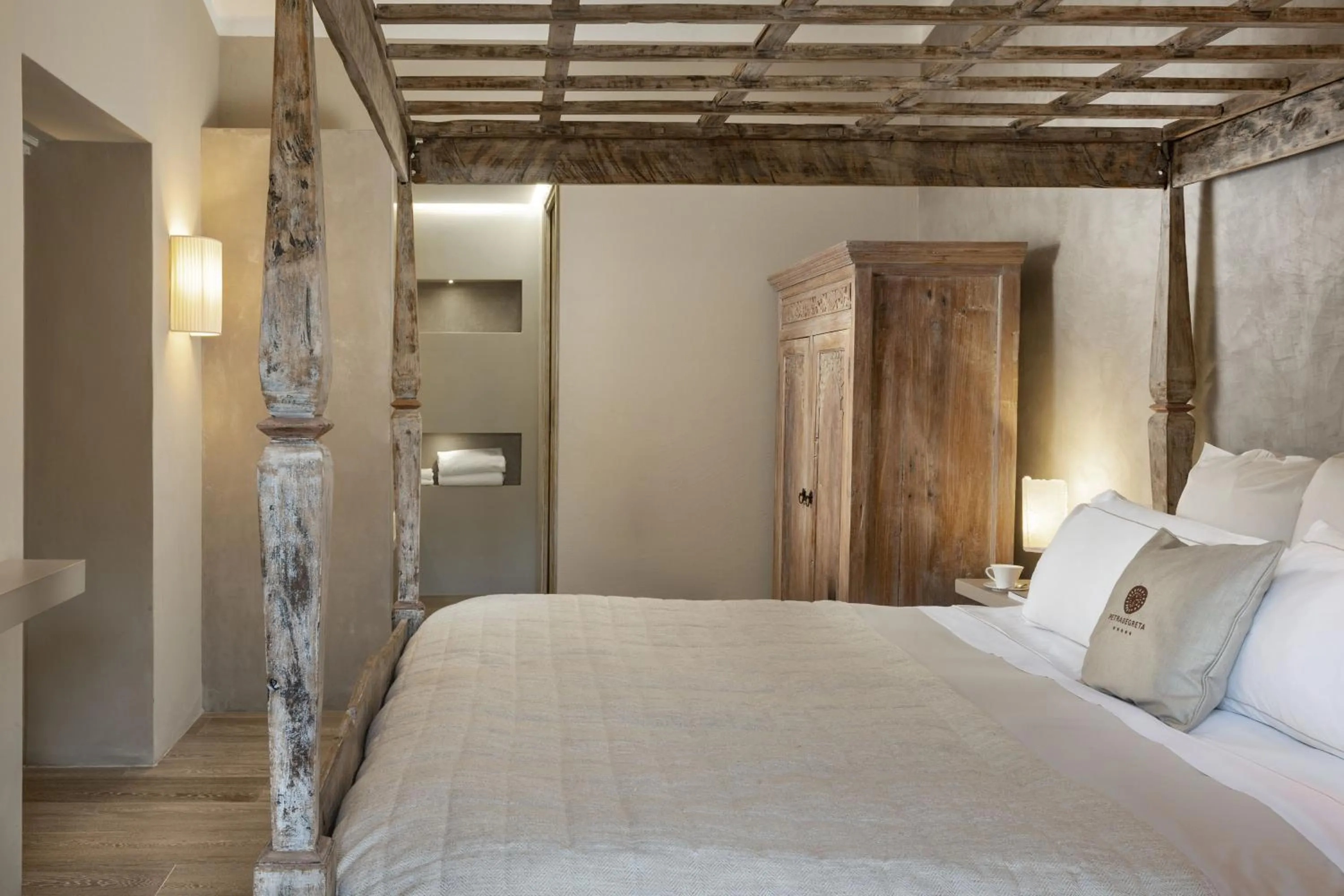 Bedroom, Bed in Petra Segreta Resort & Spa