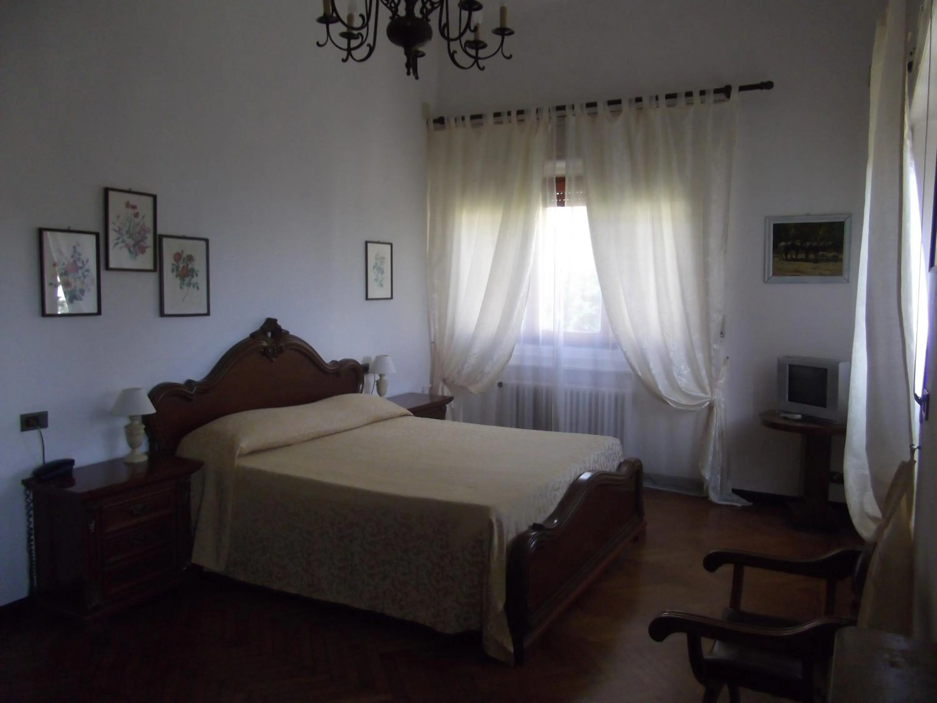 Bed in Hotel La Vela-Castello Il Rifugio