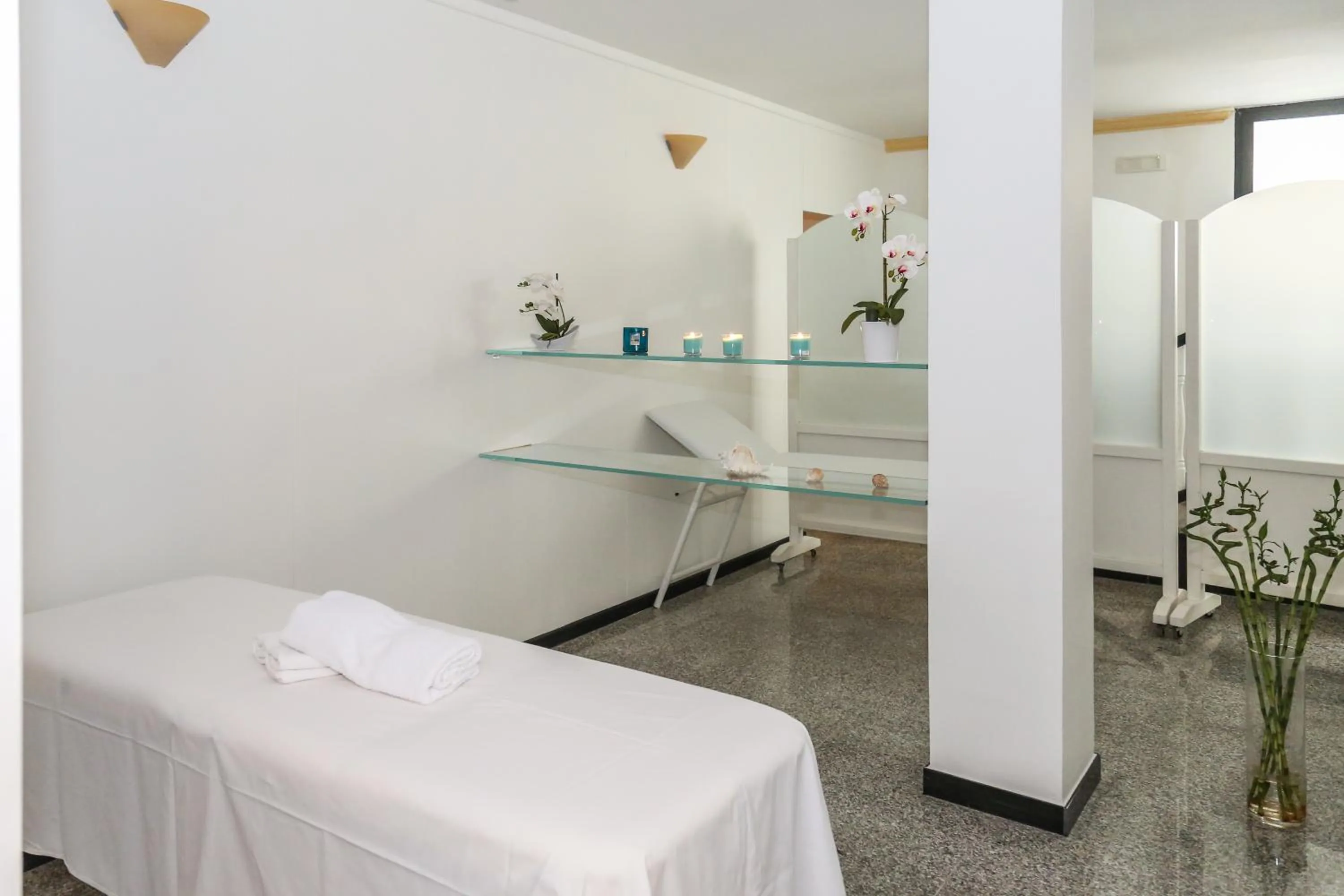 Massage in Hotel Luna Lido
