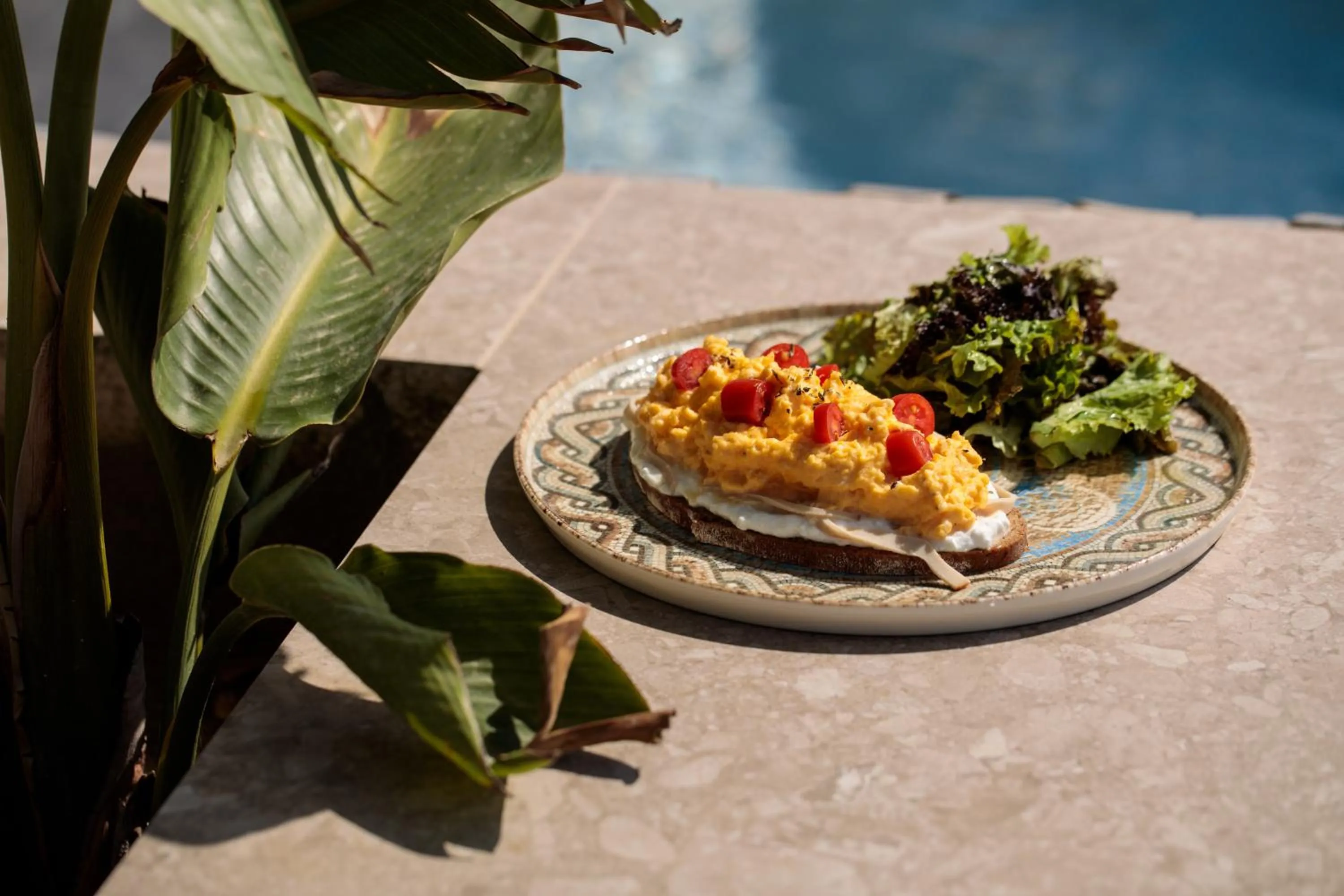 Food and drinks in Eden Beachfront Residences & Suites