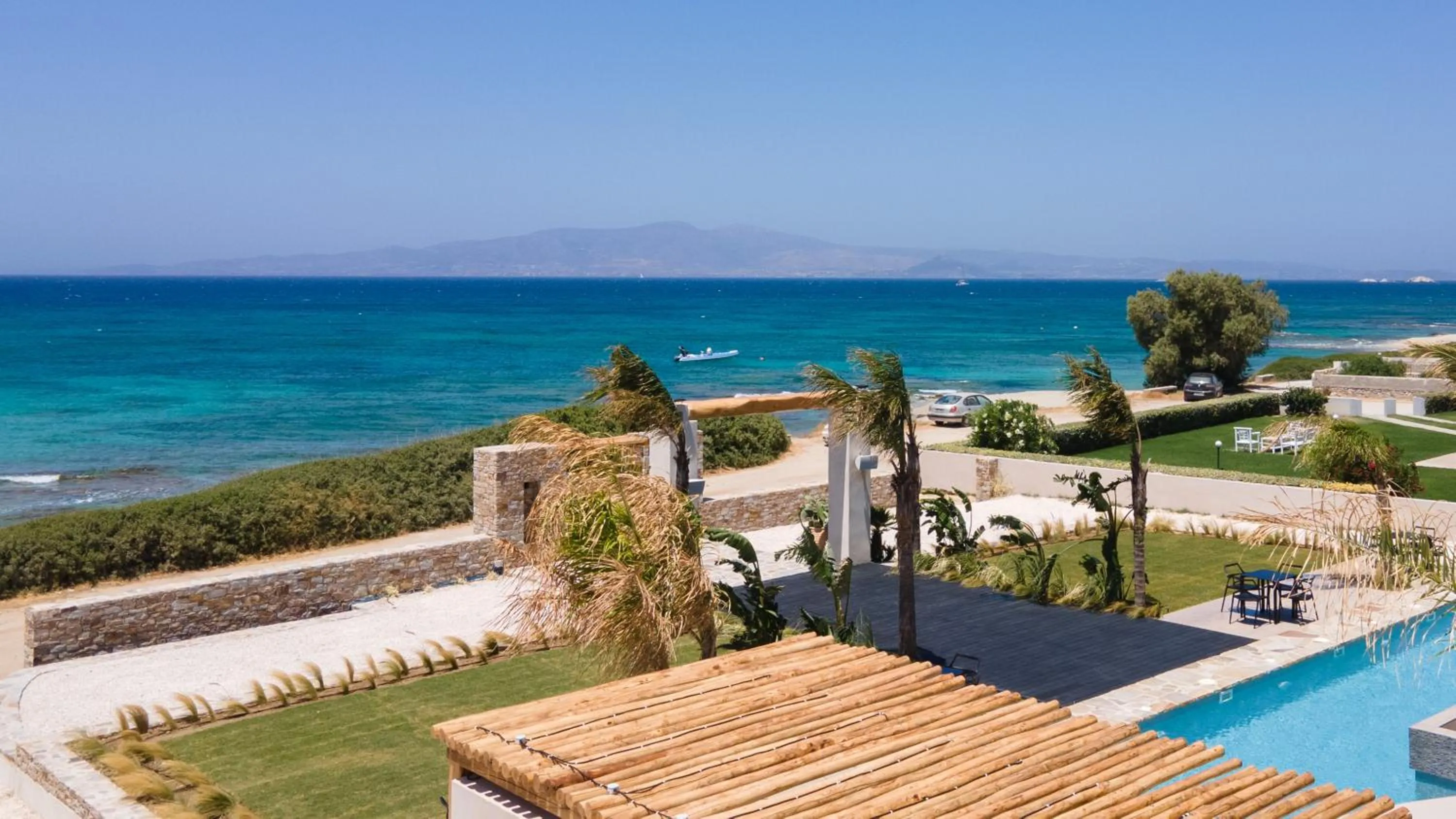 Natural landscape in Eden Beachfront Residences & Suites