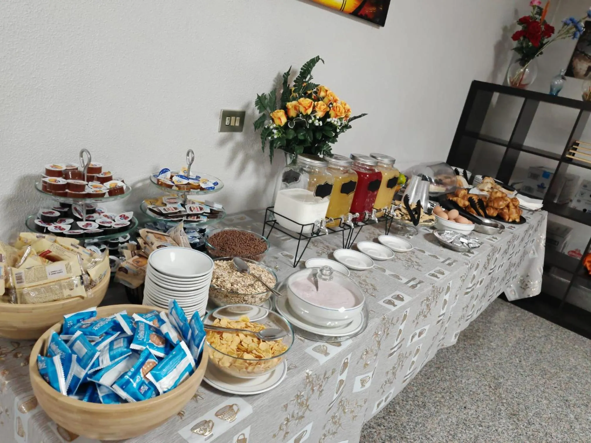 Breakfast in La Fenice Hotel