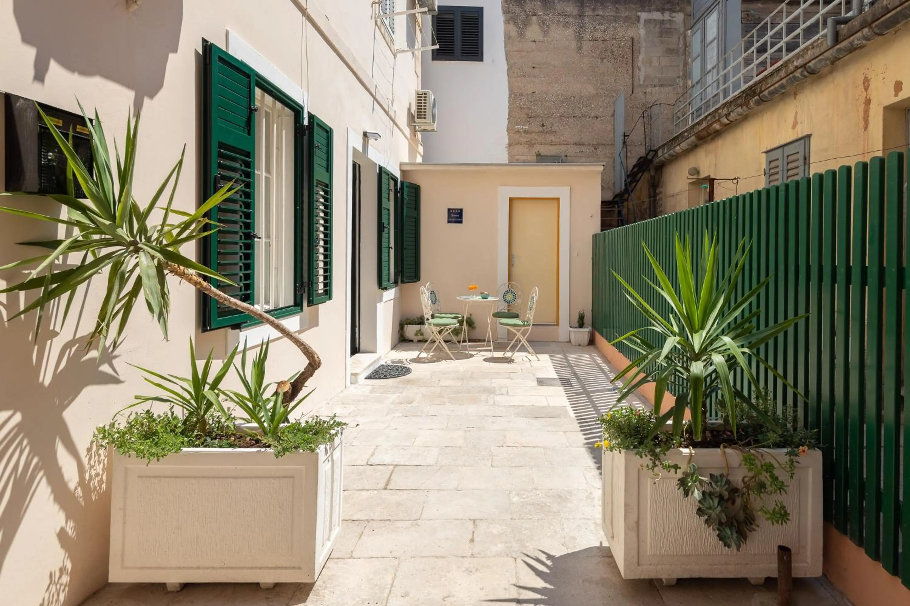 Patio in Luxury apartment Toni with patio in the heart of Split