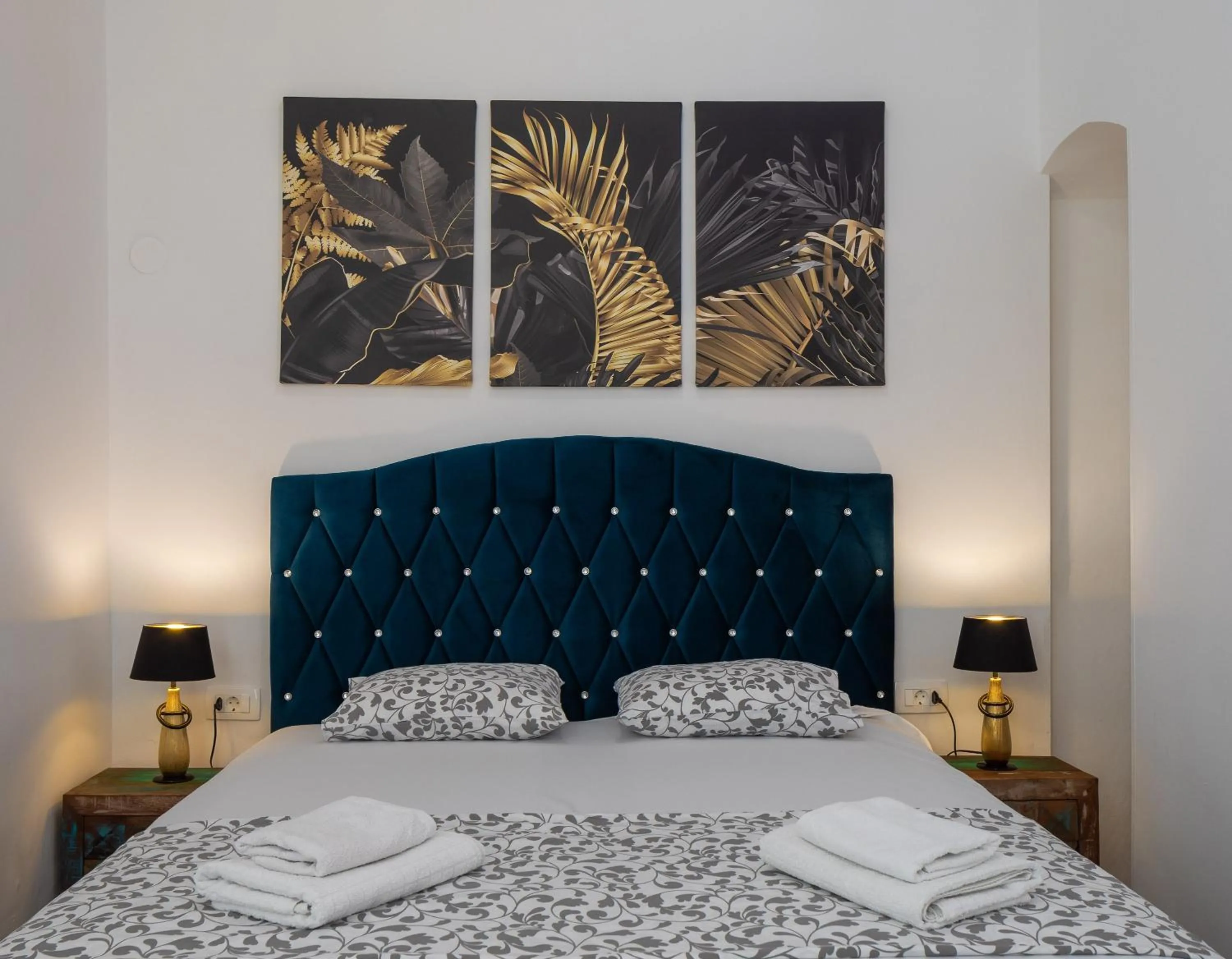 Bed in Luxury apartment Toni with patio in the heart of Split