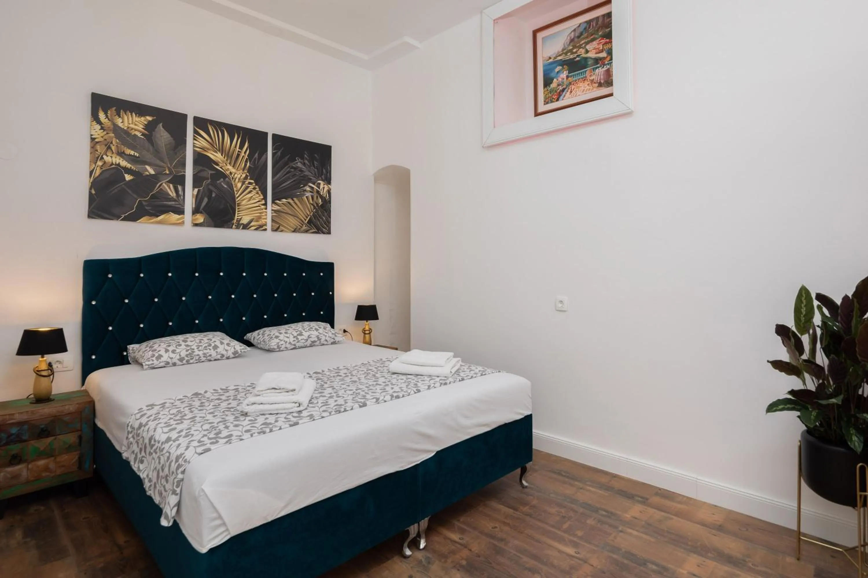 Bed in Luxury apartment Toni with patio in the heart of Split