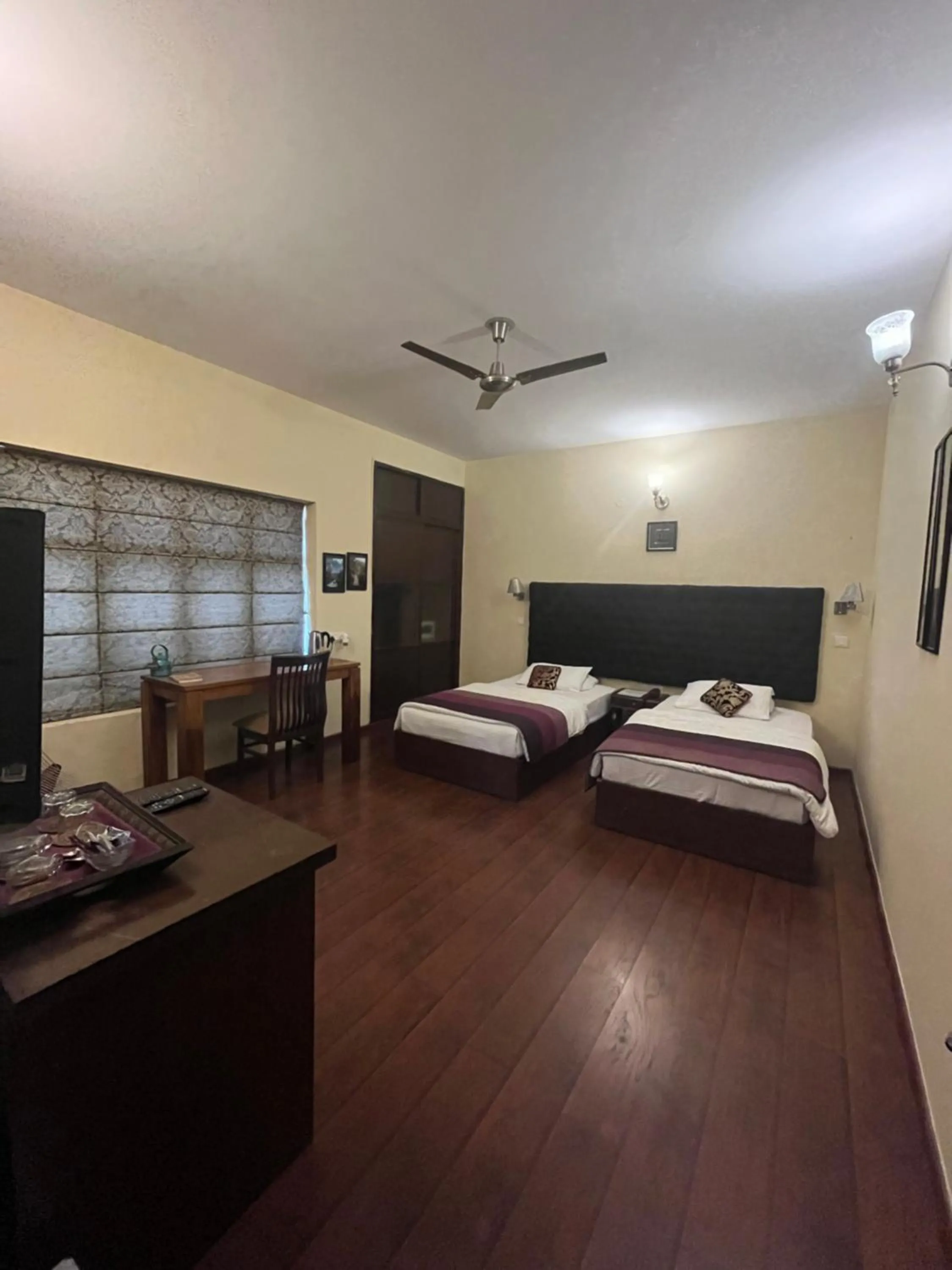 Photo of the whole room, Bed in House of Kapaali