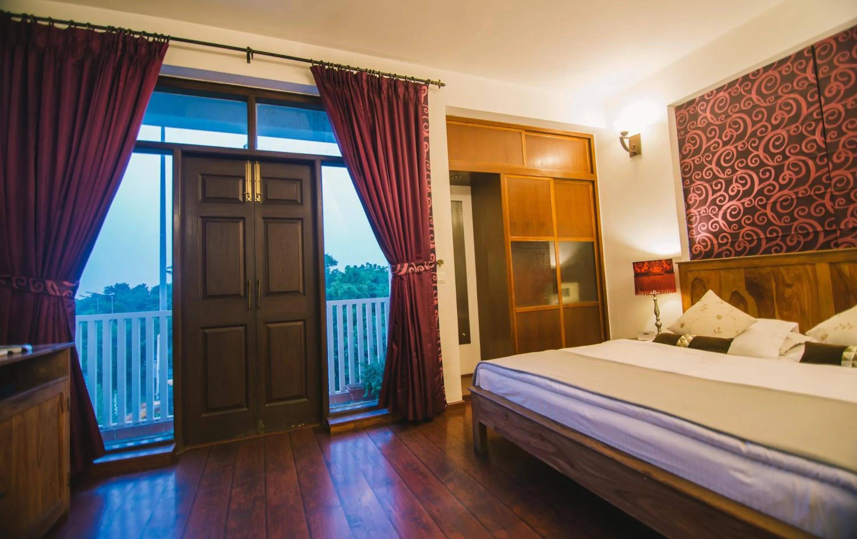 Bed in House of Kapaali