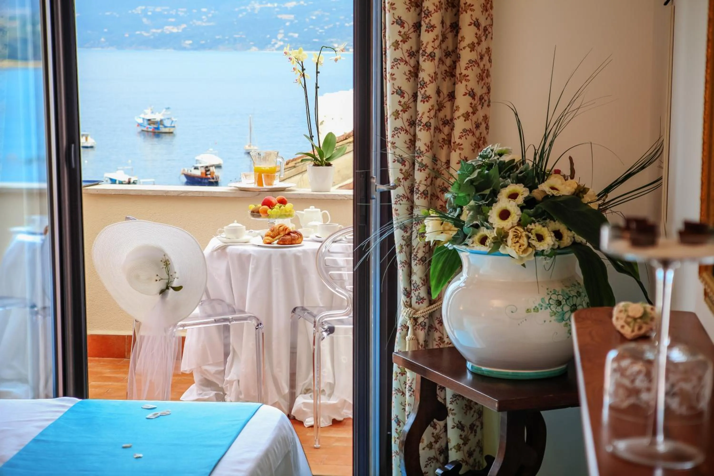 Decorative detail, Bed in Hotel La Torre