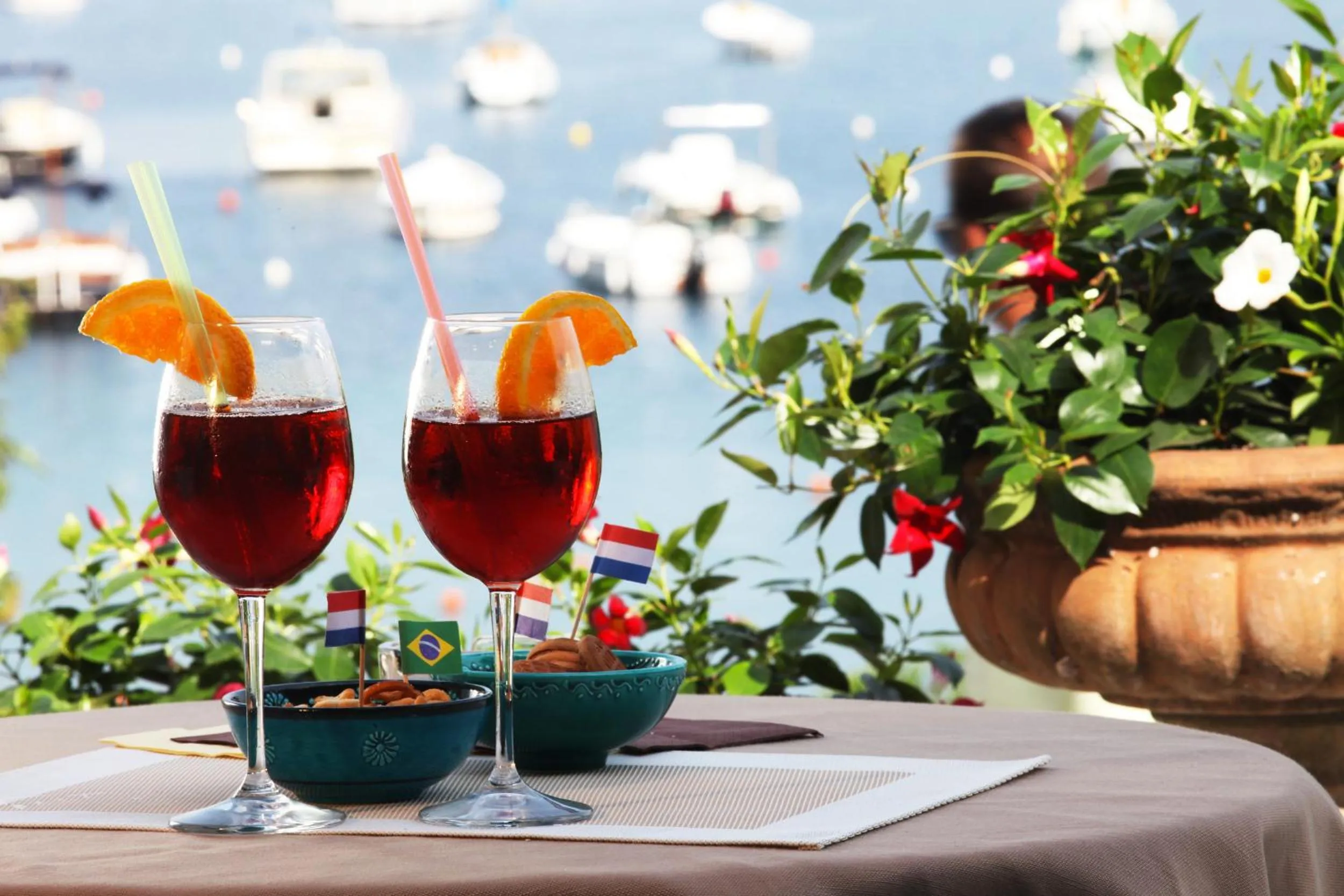 Restaurant/places to eat in Hotel La Torre