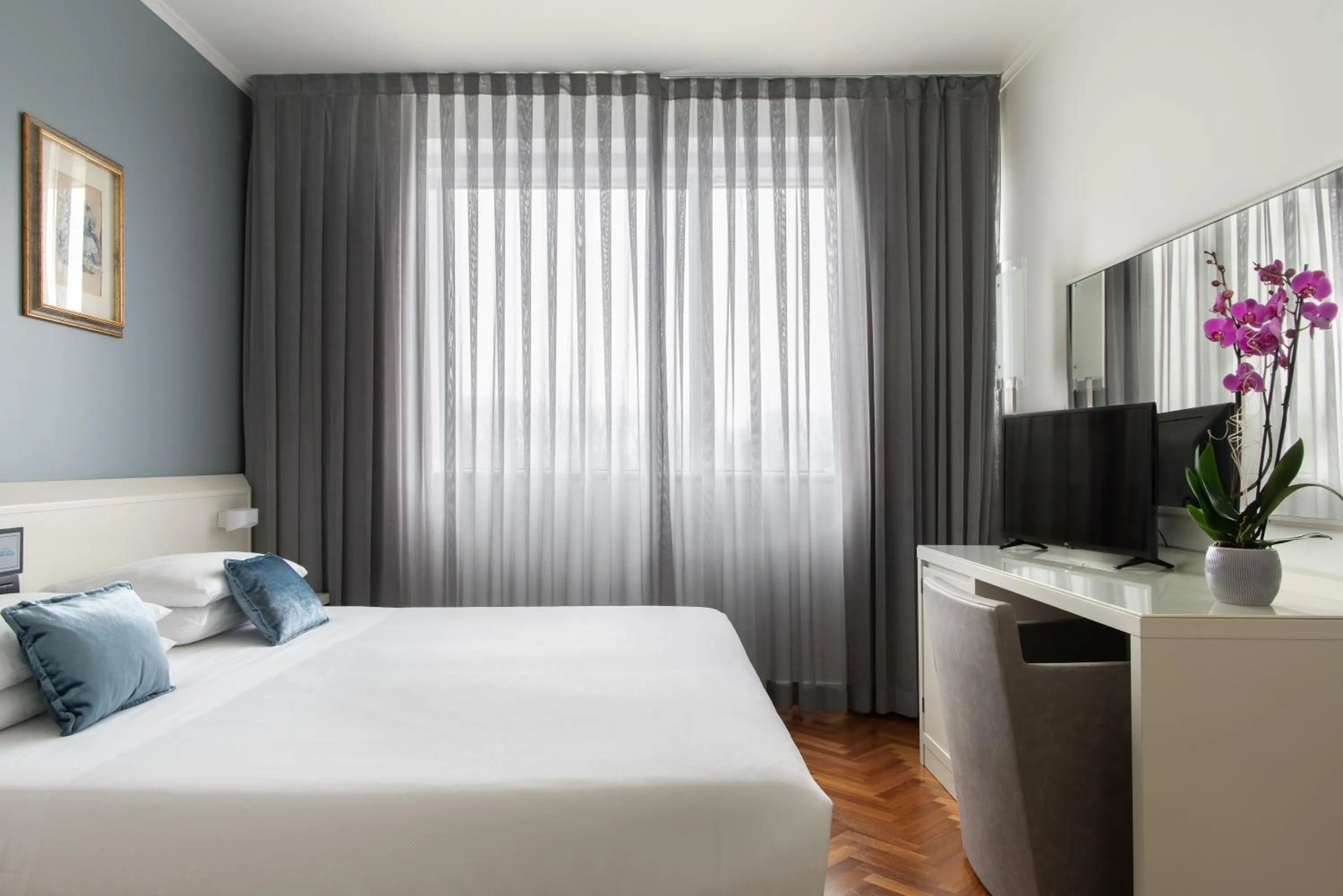 Photo of the whole room, Bed in Park Hotel Ripaverde