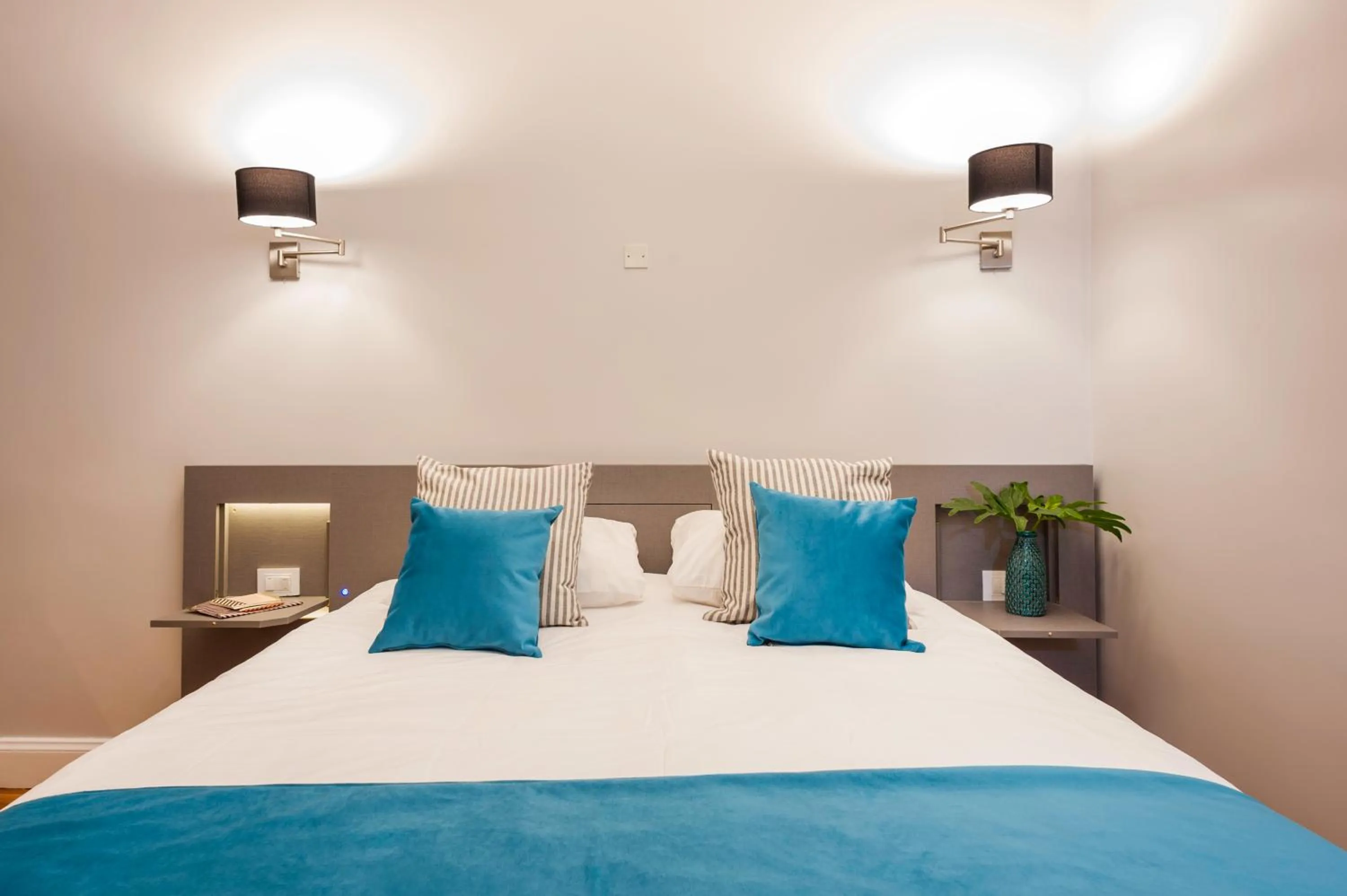 Bed in Sarmiento Flats