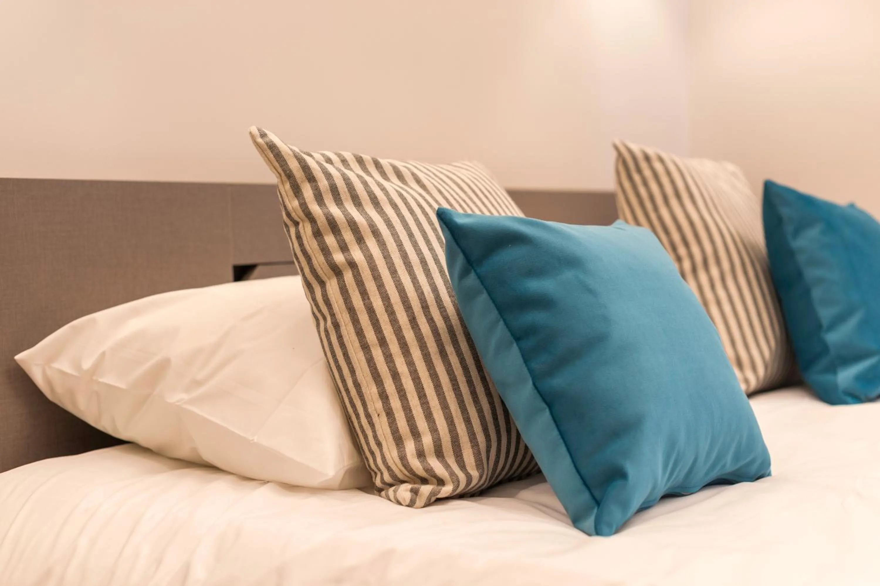 Bed in Sarmiento Flats