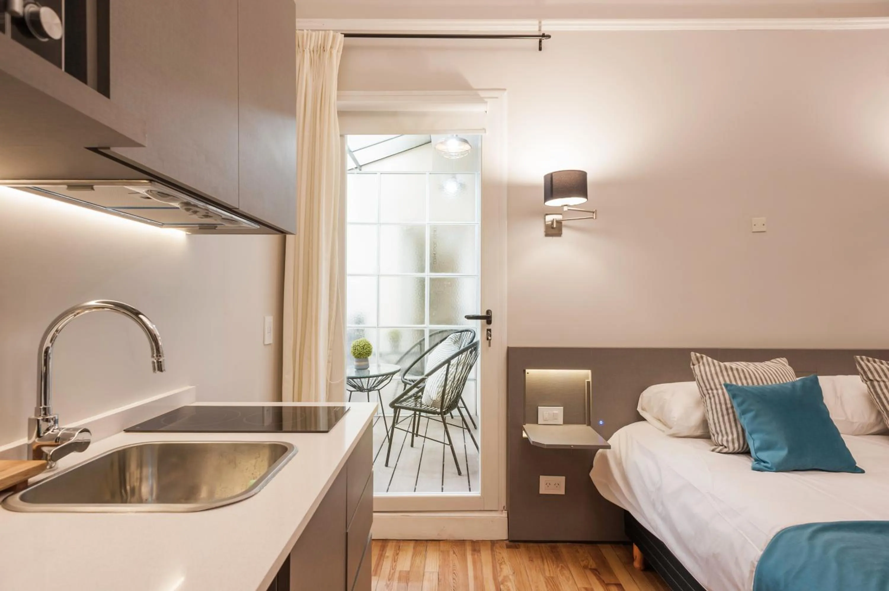 Kitchen or kitchenette, Bed in Sarmiento Flats