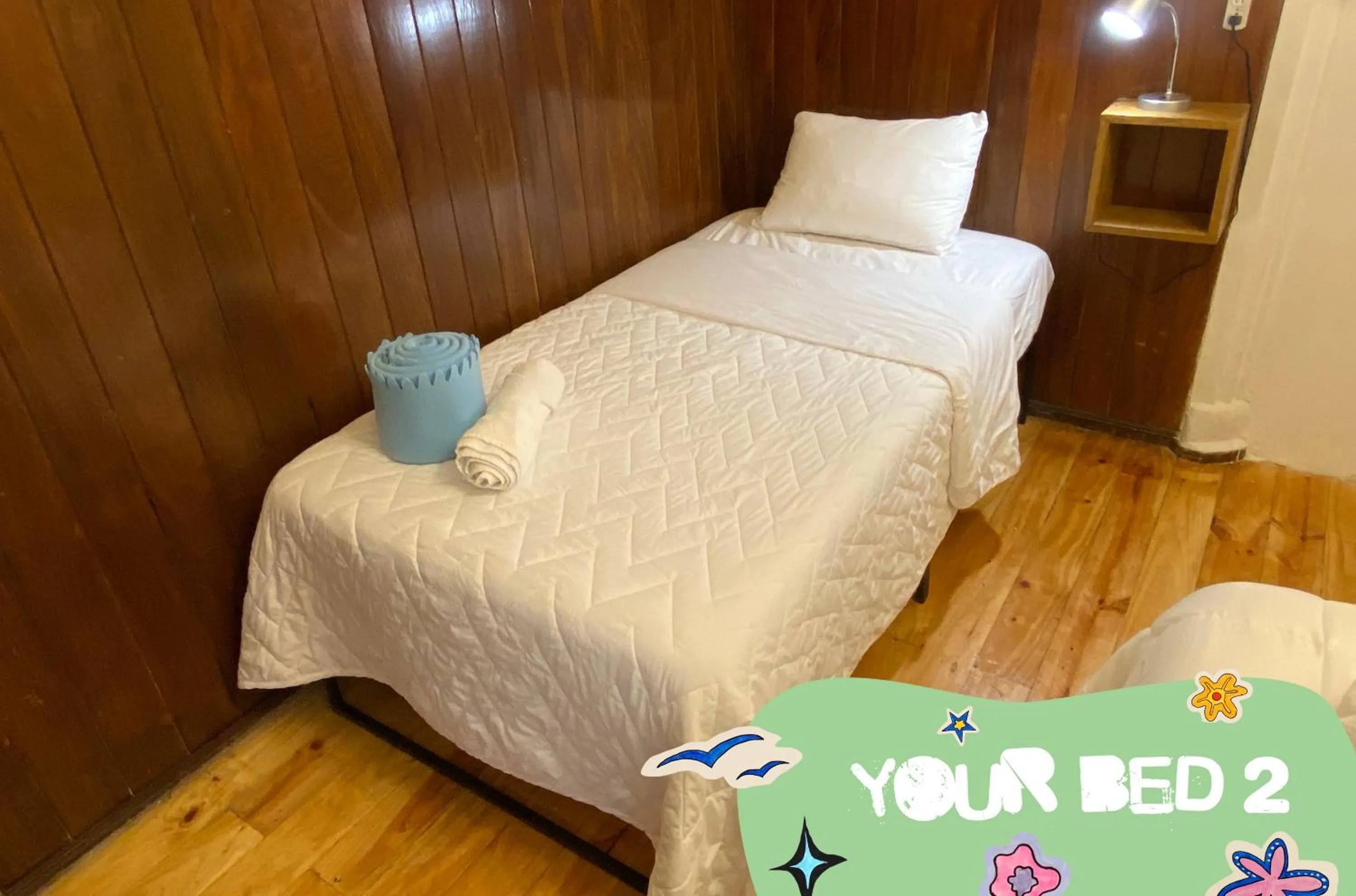 Bed in Hostal Fungi Casa Rosa