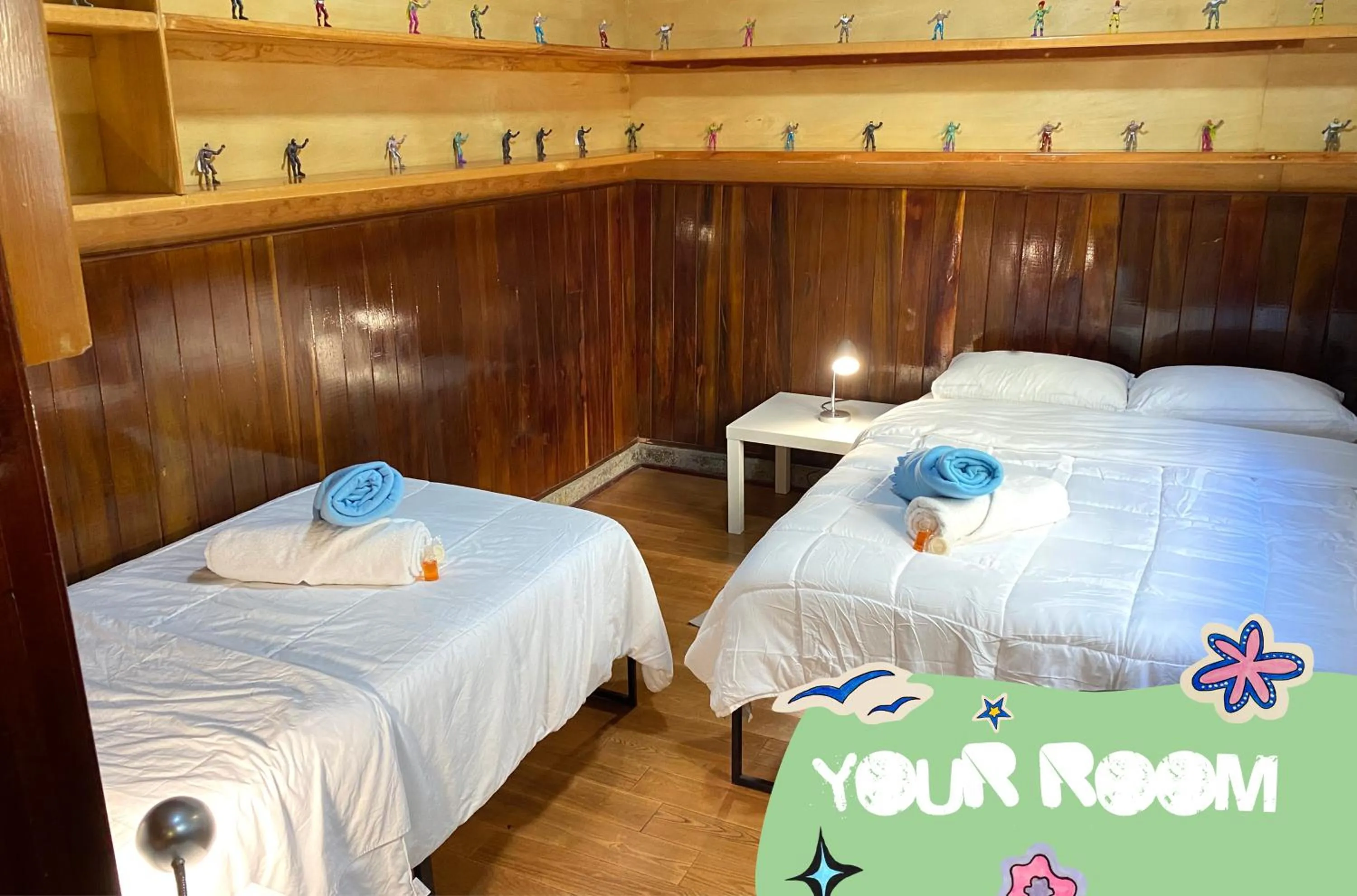 Bedroom, Bed in Hostal Fungi Casa Rosa