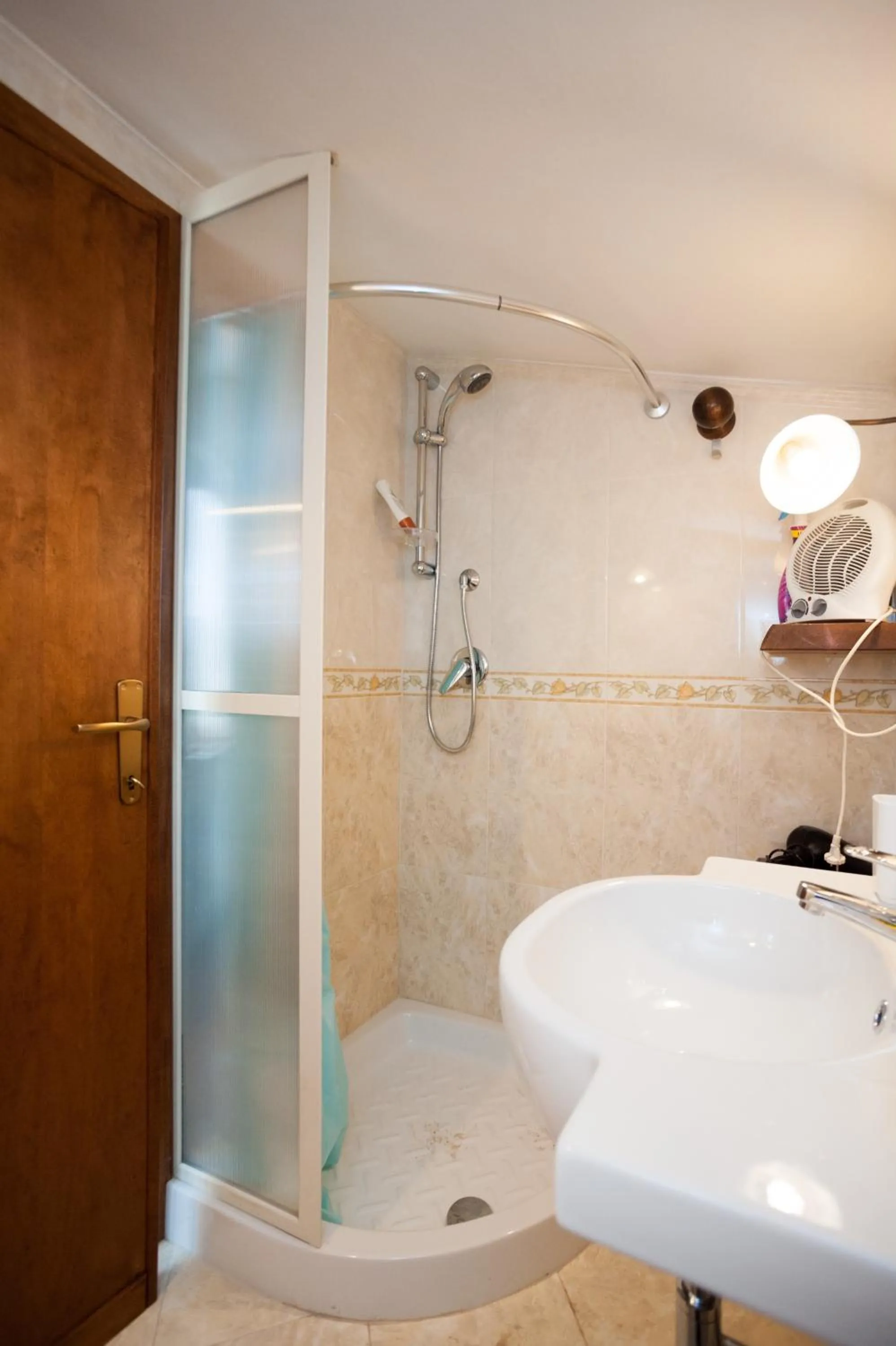 Bathroom in La Finestra sul Lago