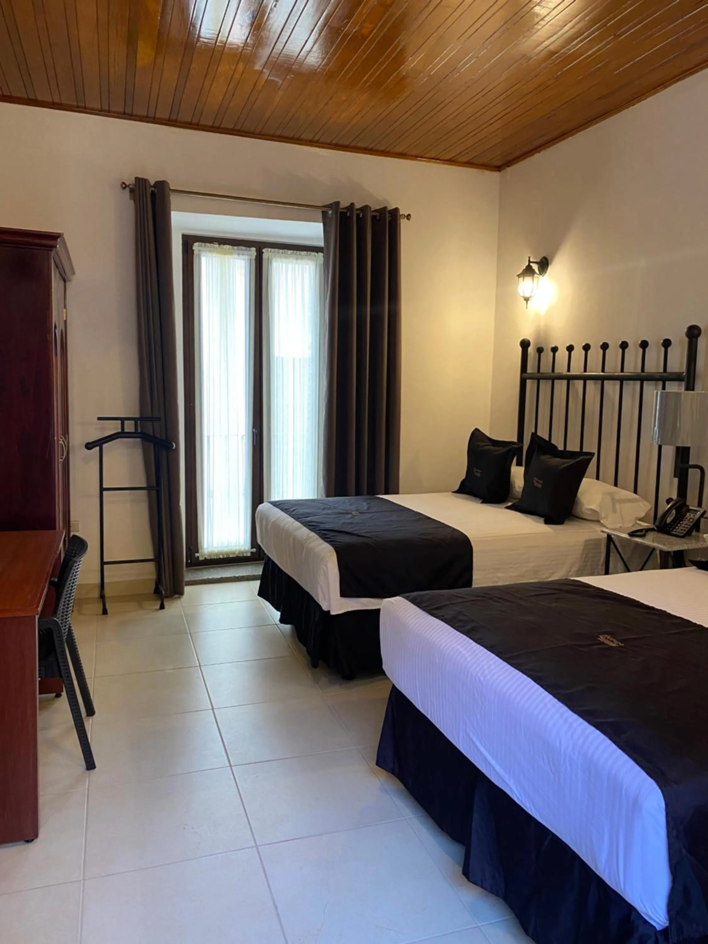 Bed in Hotel Plata Condesa