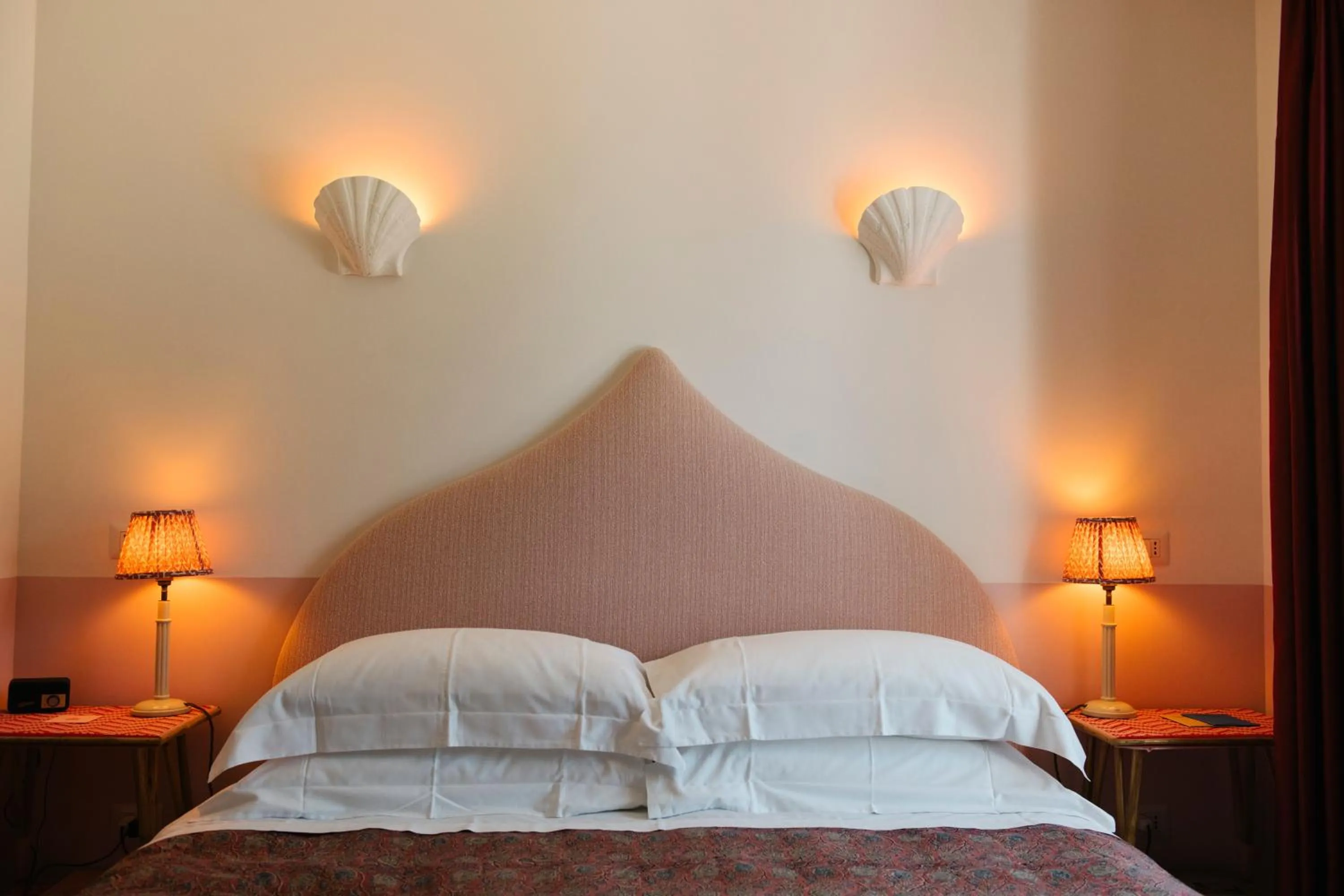 Bedroom, Bed in Il Capri Hotel