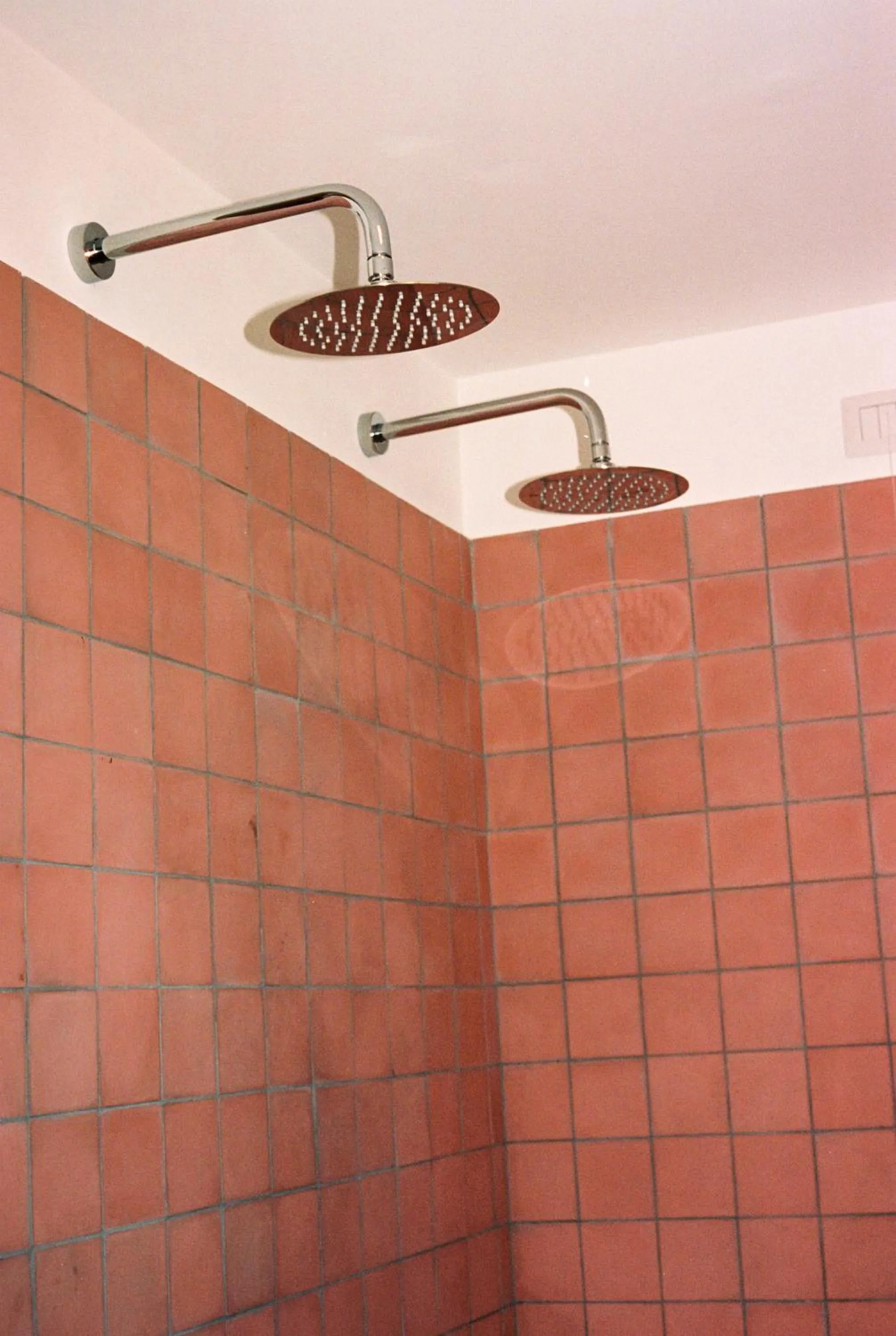 Shower in Il Capri Hotel