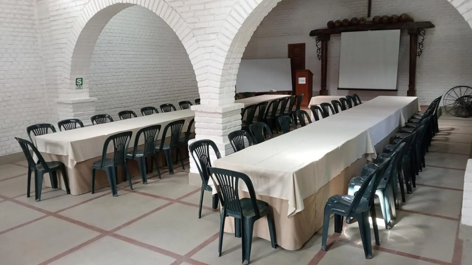 Meeting/conference room in Hotel & Hacienda El Carmelo